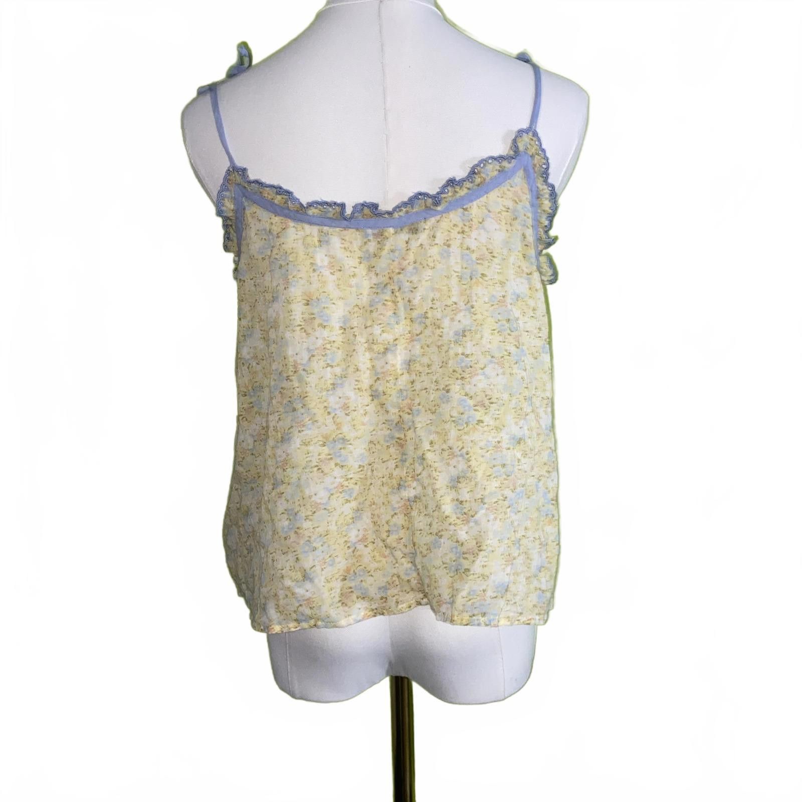 American Eagle Outfitters Y2K American Eagle Cottagecore Yellow Cami Top NWOT S Floral Size S / US 4 / IT 40 - 3 Thumbnail