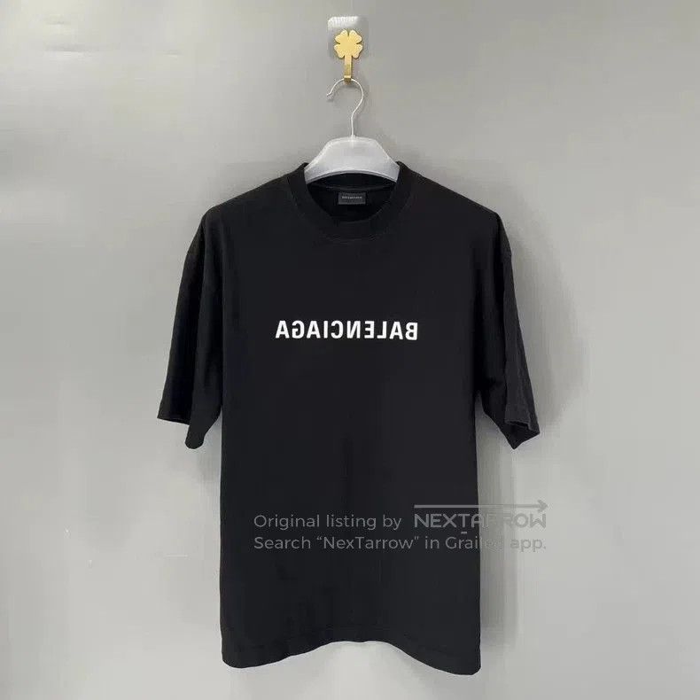 Balenciaga Balenciaga Black Mirror Flip Logo Tee. Size US XS / EU 42 / 0 - 1 Thumbnail