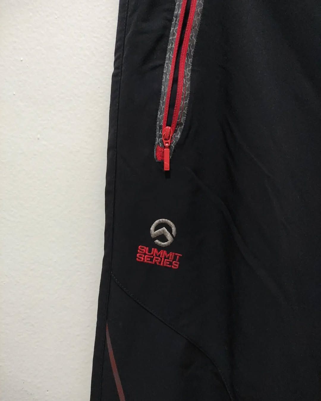 The North Face Vintage The North Face Summit Series Track Pants Size US 32 / EU 48 - 3 Thumbnail