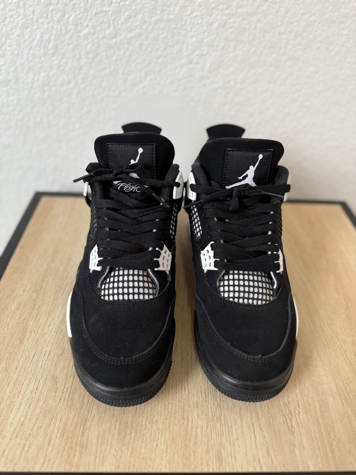 Jordan Brand Jordan 4 White Thunder 2024 Size US 9.5 / EU 42-43 - 4 Thumbnail