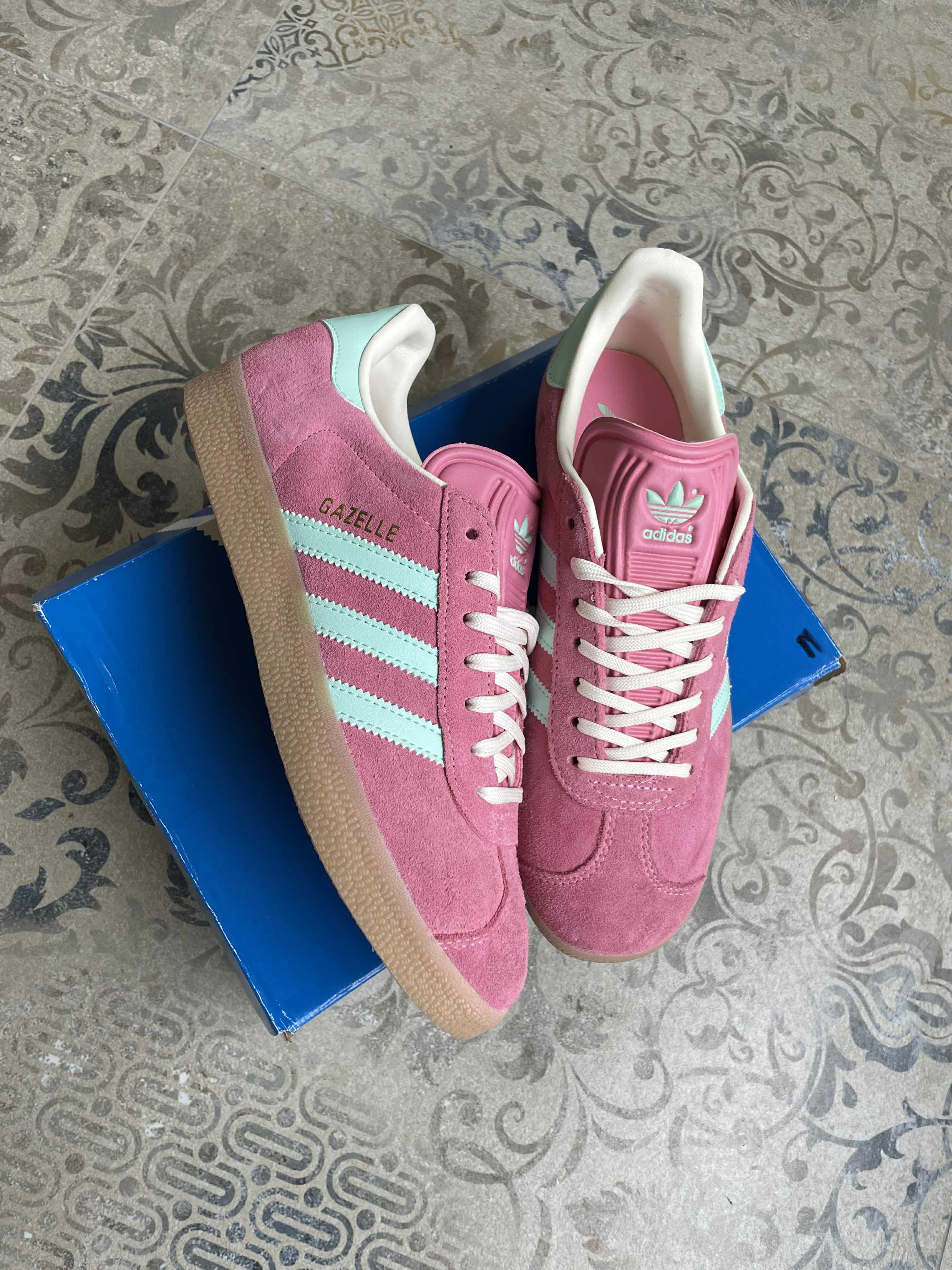 Adidas Womens Adidas Gazelle Indoor Bliss Pink U.S. 7.5 Size US 7.5 / IT 37.5 - 4 Thumbnail