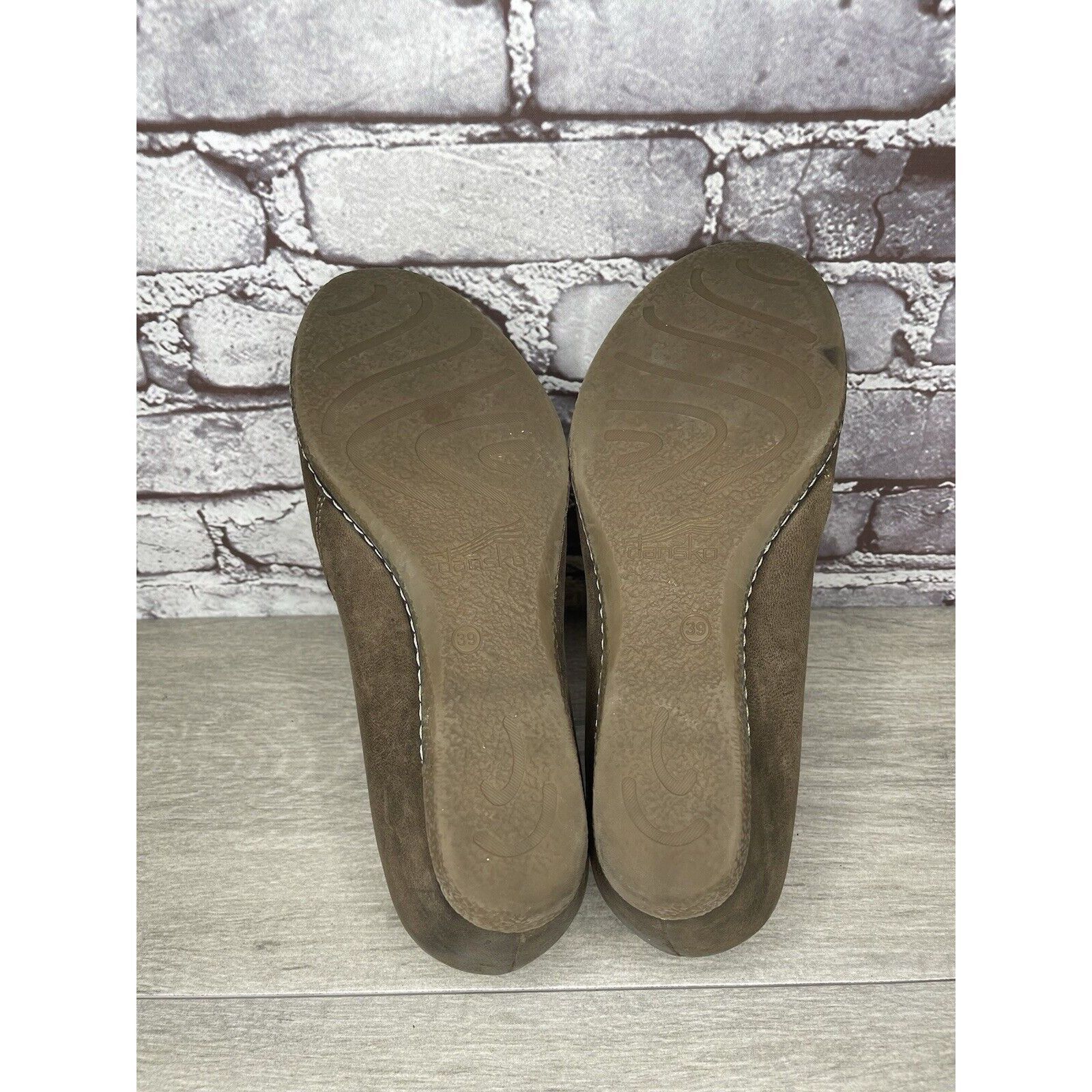 Other Dansko Brown Leather Comfort Casual Slip On Wedge Shoes Wome Size US 9 / IT 39 - 22 Thumbnail