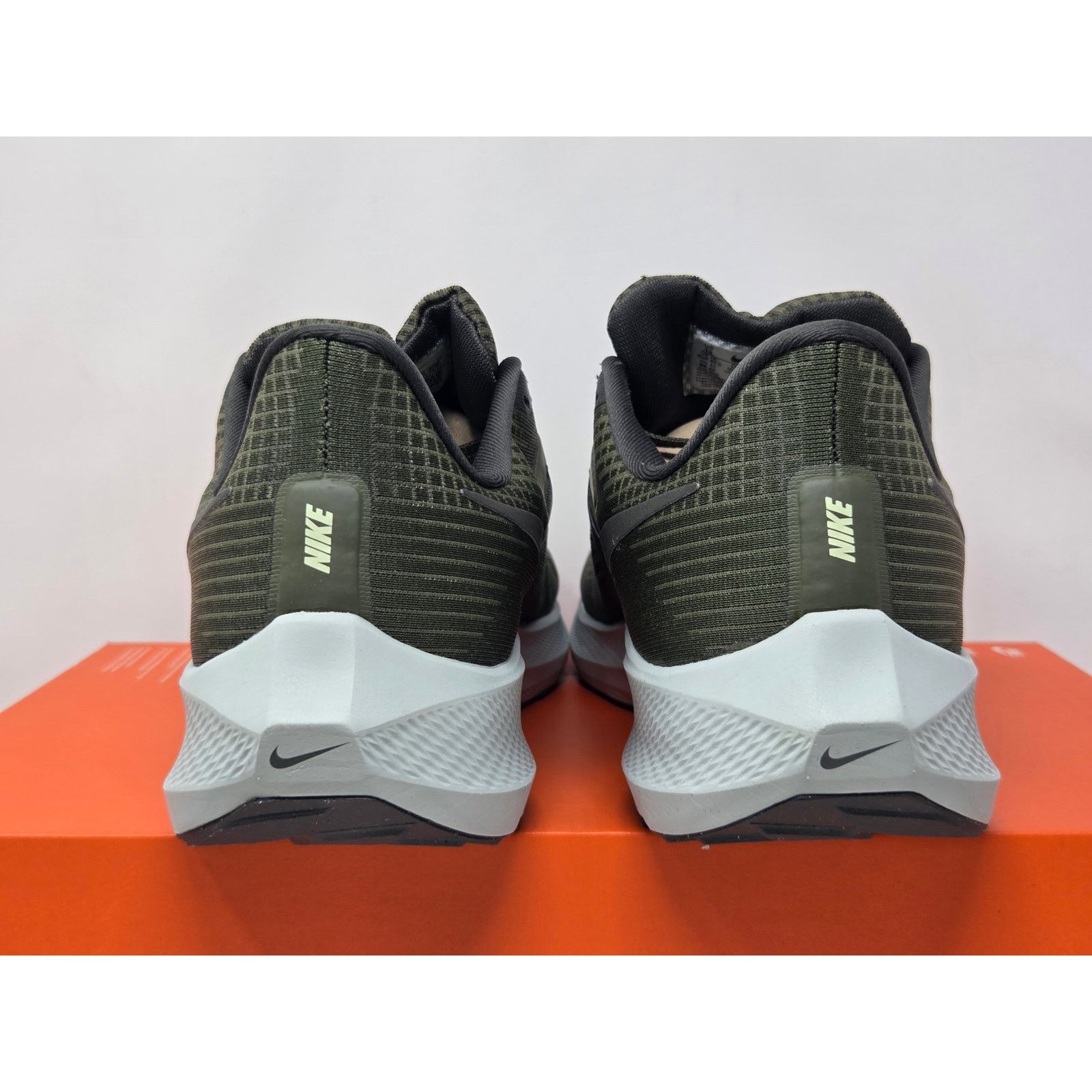 Nike DS Nike Pegasus 39 CARGO KHAKI DH4071-300 Size US 13 / EU 46 - 4 Thumbnail