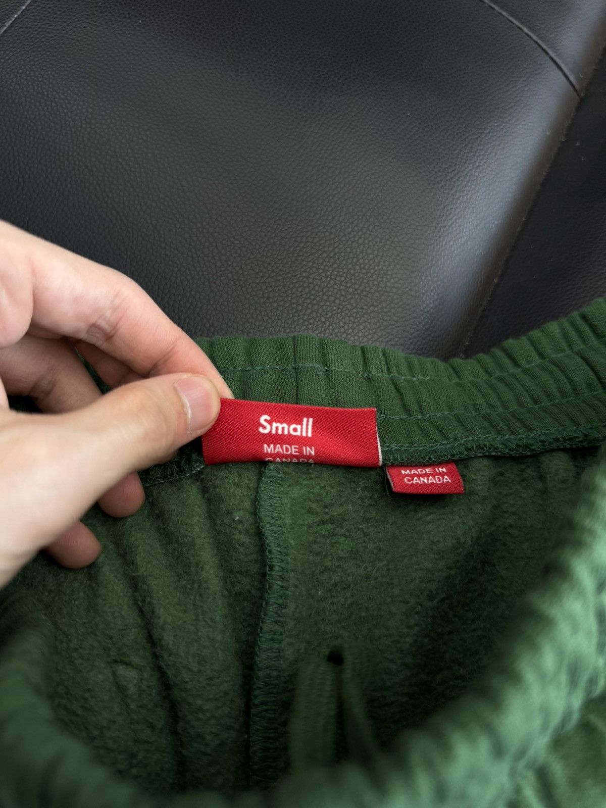 Supreme Supreme Green Shorts Size Small Pre Owned Size US 29 - 8 Thumbnail