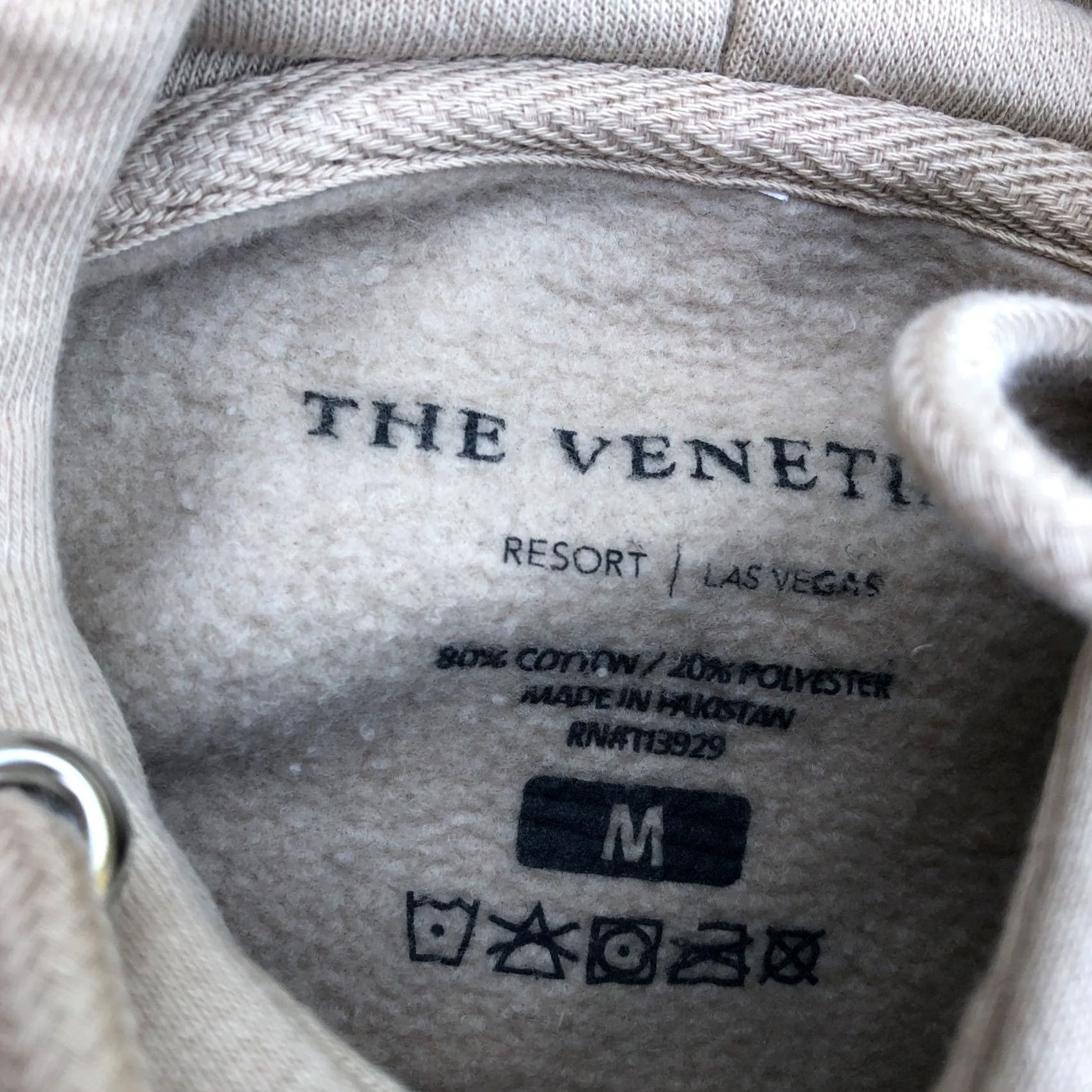 Vintage THE VENETIAN RESORT LAS VEGAS Hoodie Sweatshirt Men MEDIUM Pullover Beige Sweater Size US M / EU 48-50 / 2 - 4 Thumbnail