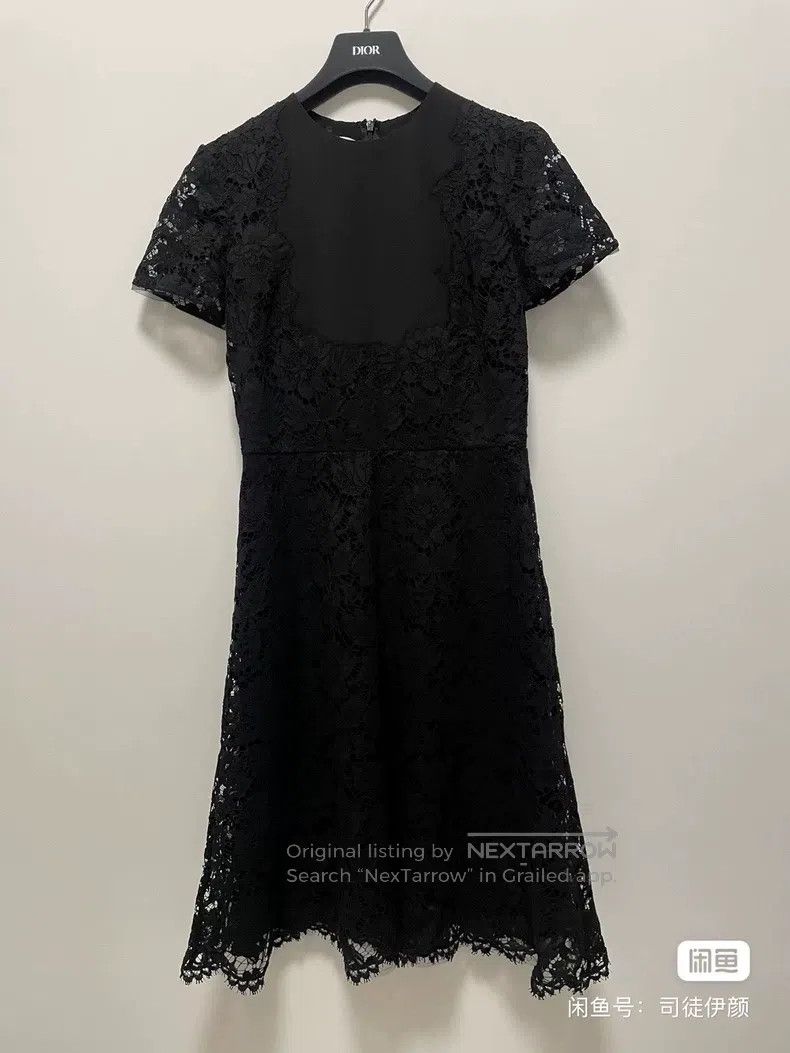 Valentino Valentino Classic black lace dress Size M / US 6-8 / IT 42-44 - 4 Thumbnail
