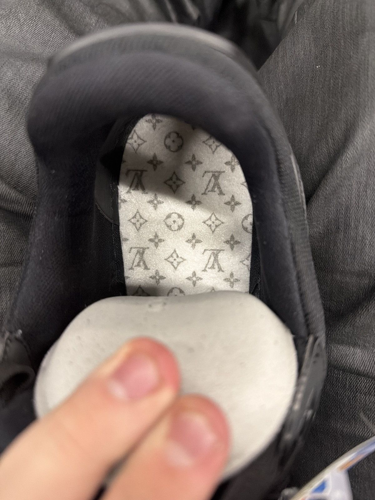 Louis Vuitton Louise Vuitton Trainers Farrell Williams Size US 11.5 / EU 44-45 - 13 Thumbnail