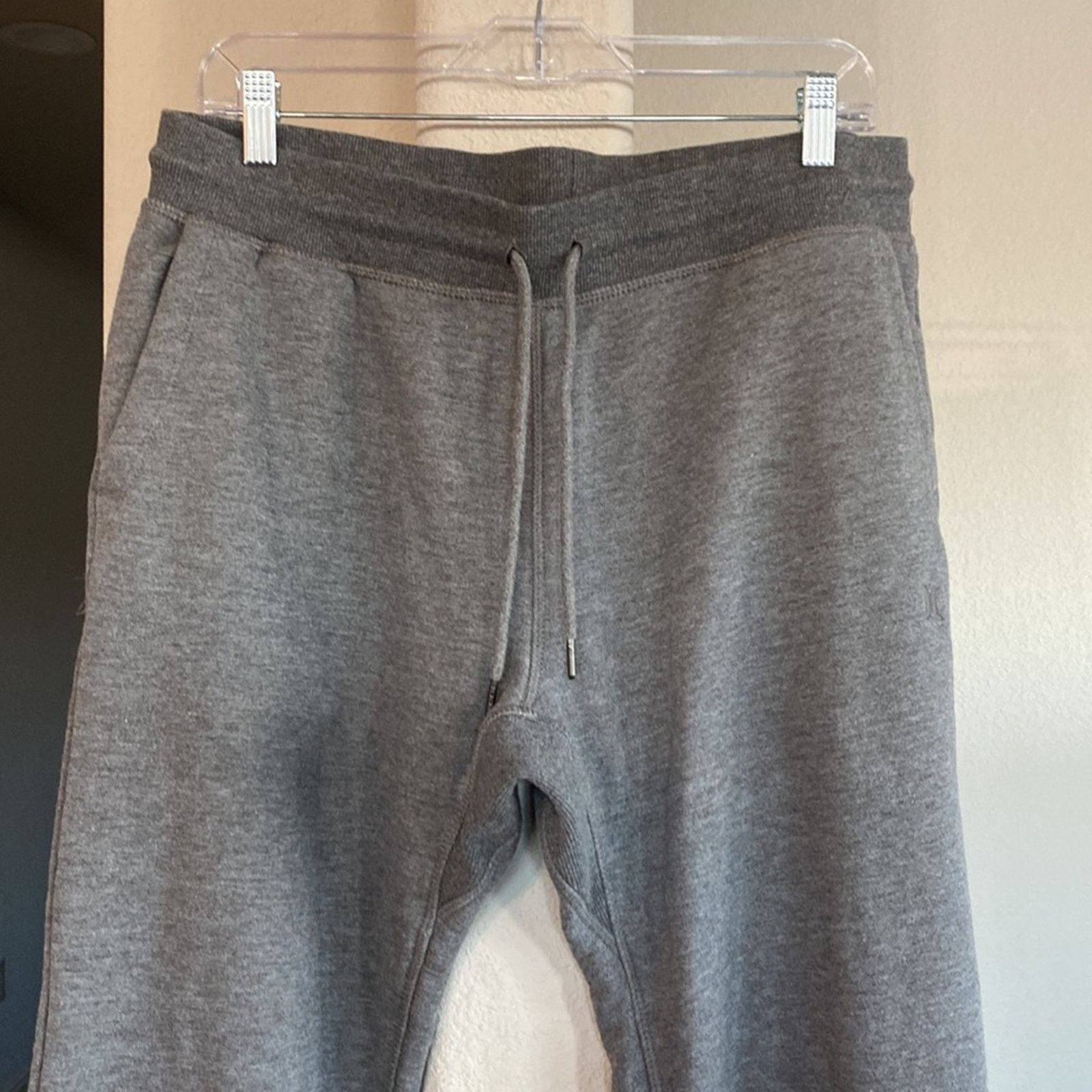 Hurley Hurley grey joggers Elastic drawstring waist pockets sz L Size US 36 / EU 52 - 2 Thumbnail