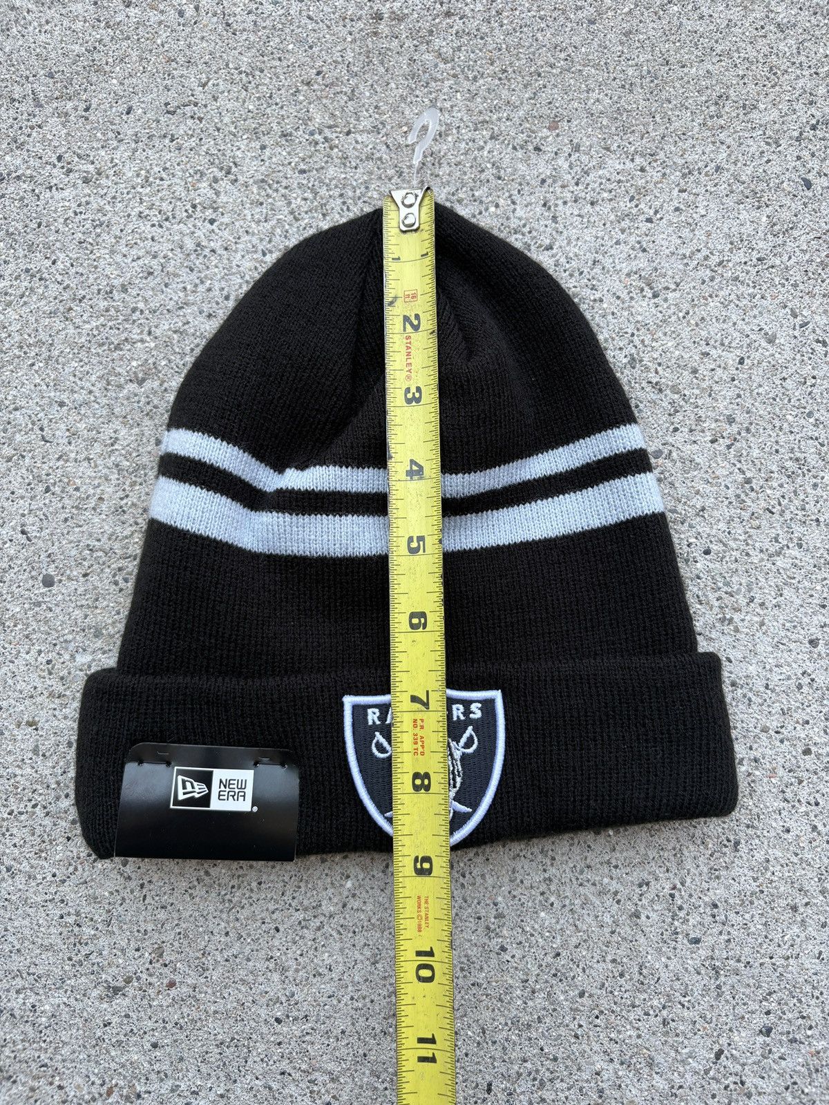 NFL × New Era DS New Era X NFL Las Vegas Raiders Black Snow Knitted Beanie Size ONE SIZE - 4 Thumbnail