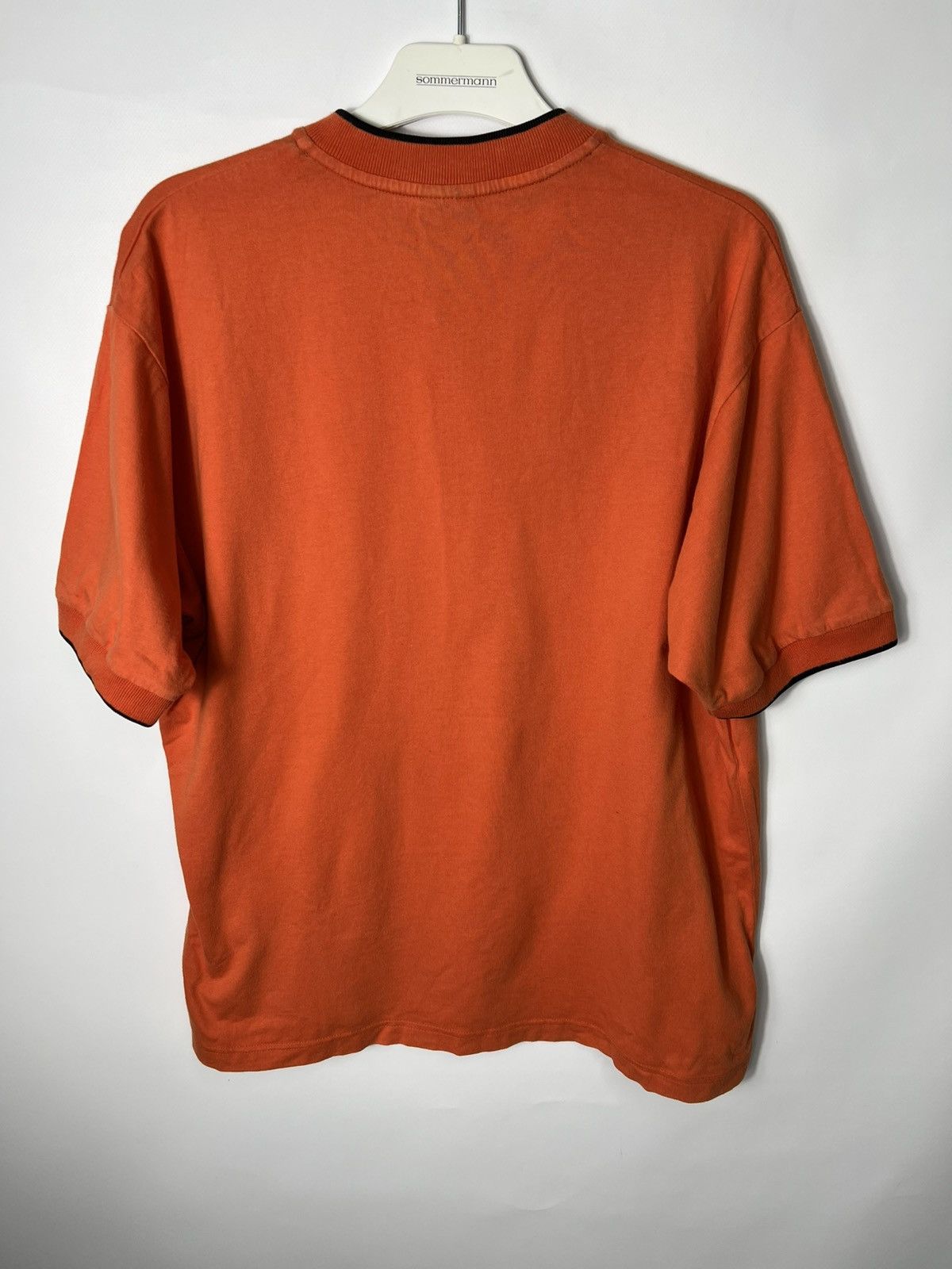 Nike Vintage Nike Center Swoosh Logo Boxy T Shirt Oversize Fit Size US L / EU 52-54 / 3 - 7 Thumbnail