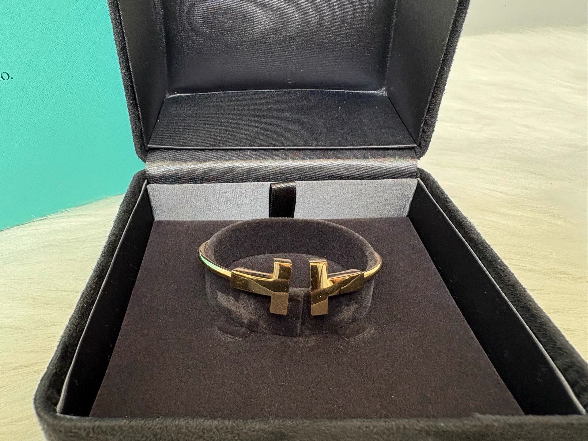 Tiffany & Co. TIFFANY & CO. T Series 18K Gold Wide Coil Bracelet K36 Size ONE SIZE - 2 Thumbnail