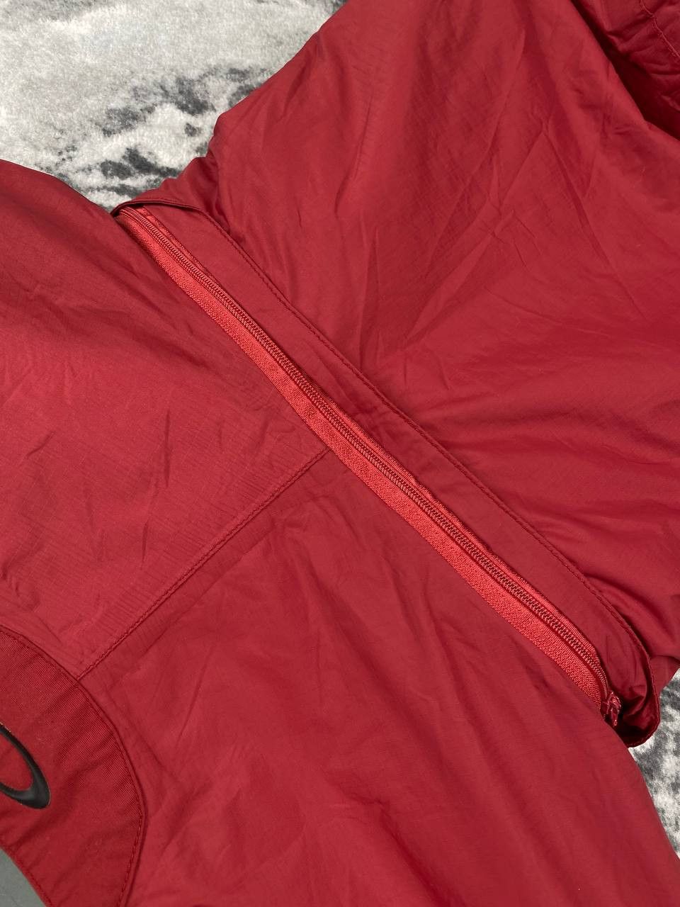 Oakley Vintage Oakley Ski Jacket Men Size XL Men Size XL Gray/ Red Size US XL / EU 56 / 4 - 15 Thumbnail