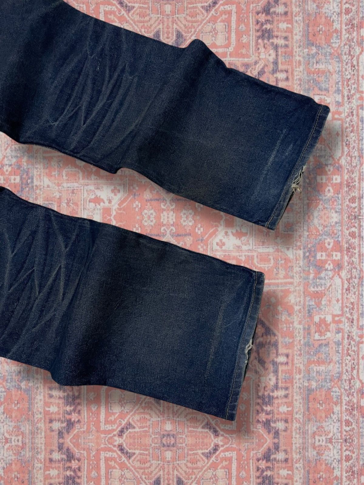 Levi's Vintage Clothing Vintage Designer Levis 505 Regular Fit Indigo Distressed Size US 35 - 12 Thumbnail