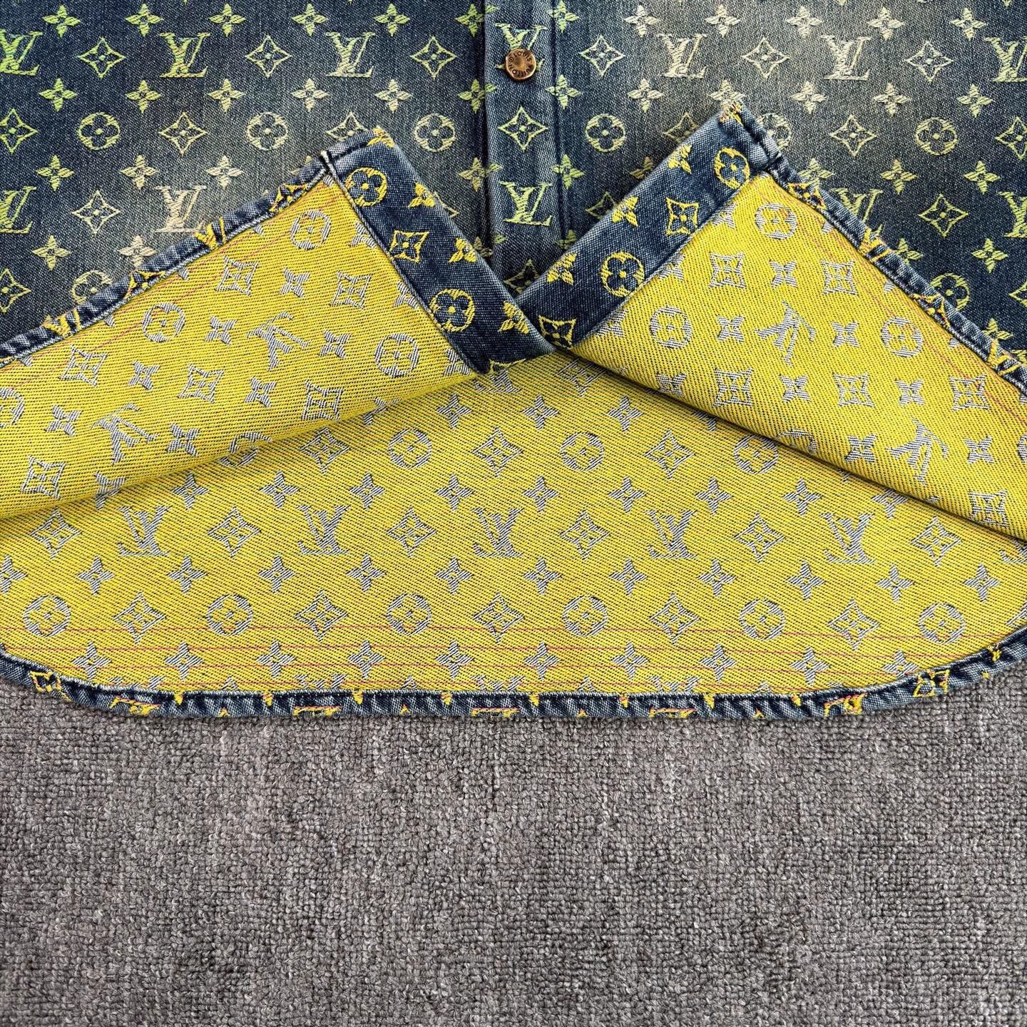 Louis Vuitton LV Ombre All Over Print Denim Short-Sleeve Shirt XL Size US XL / EU 56 / 4 - 7 Thumbnail