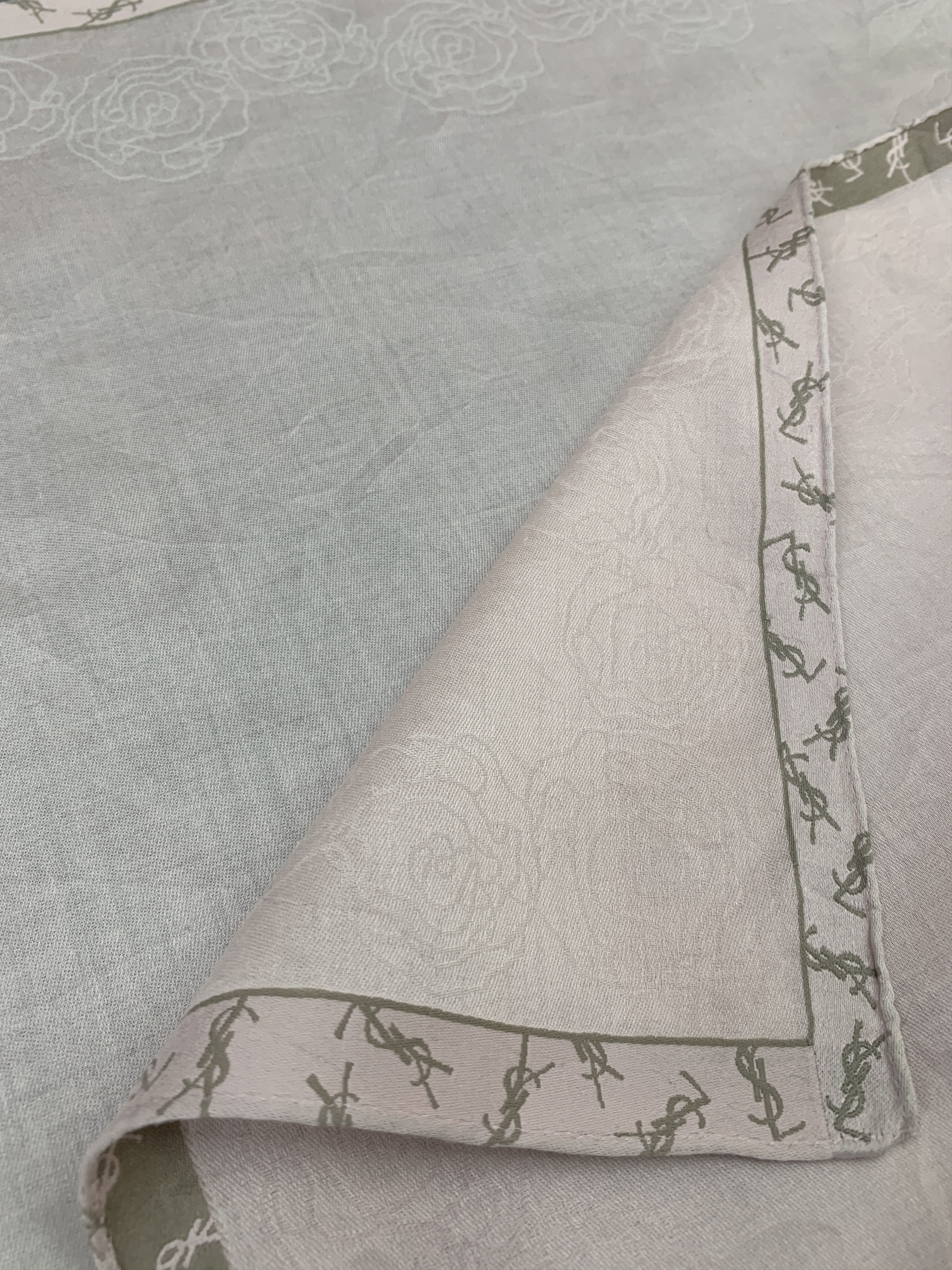 Vintage × Yves Saint Laurent Vintage Yves Saint Laurent Neckerchief/Handkerchief - HKA915 Size ONE SIZE - 9 Thumbnail