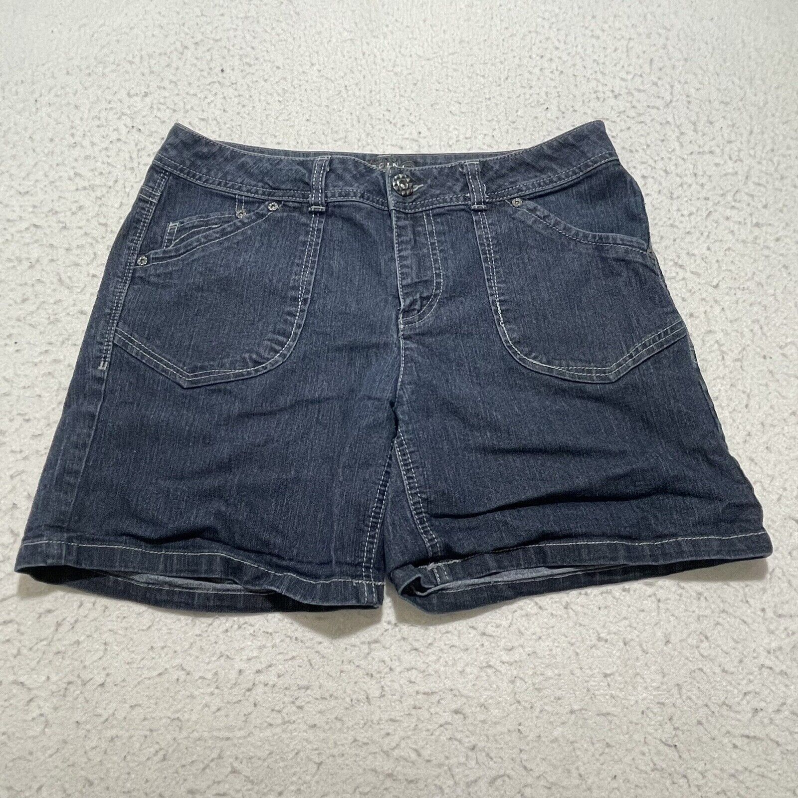 Other Baccini Women's Size 8 Denim Shorts 6" Inseam Mid Rise Size 30" / US 8 / IT 44 - 1 Thumbnail