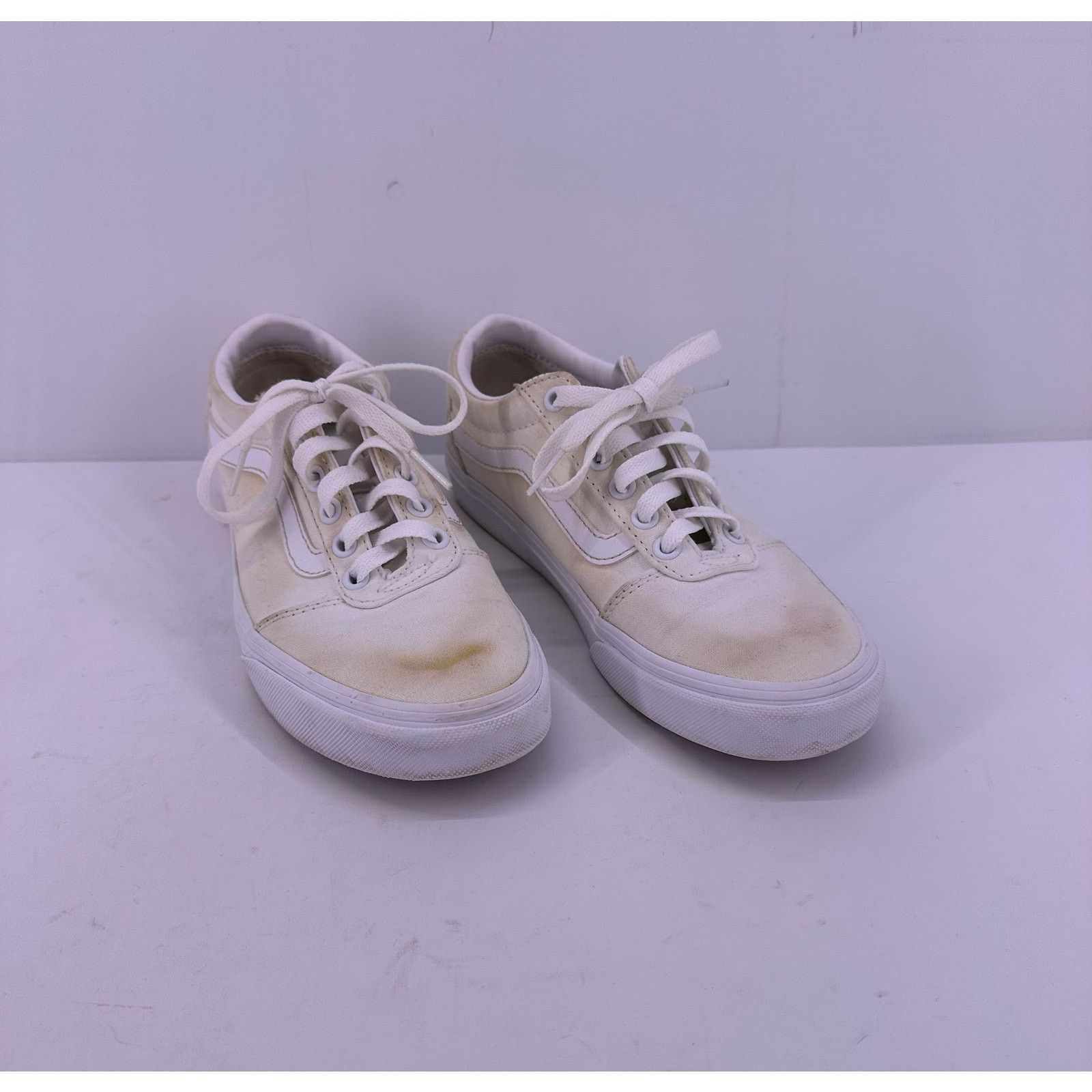 Vans Vans White Low Top Shoes Size 7 women’s Size US 7 / IT 37 - 2 Thumbnail