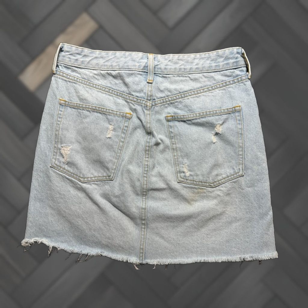H&M H & M Womens Distressed Jean Skirt Size 6 Blue Denim Light Wash Size 28" / US 6 / IT 42 - 1 Thumbnail