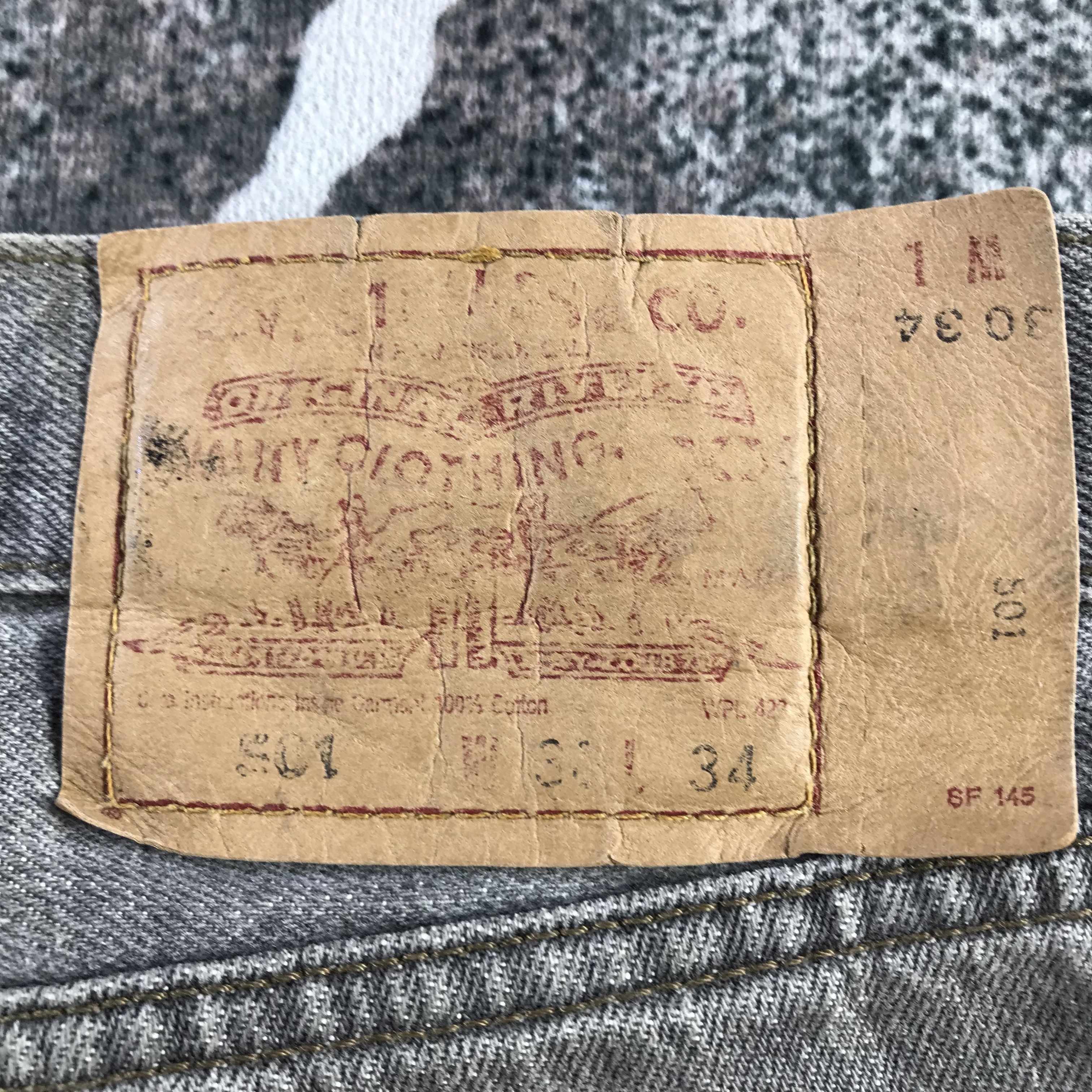 Levi's Vintage Levis 501 Jeans Faded Gray Denim KJ3369 Size US 30 / EU 46 - 5 Thumbnail