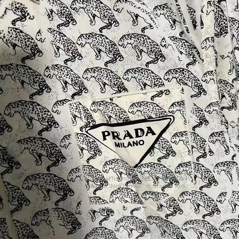 Prada Prada Men's Short Sleeve T-Shirt in White. Size US XL / EU 56 / 4 - 2 Thumbnail