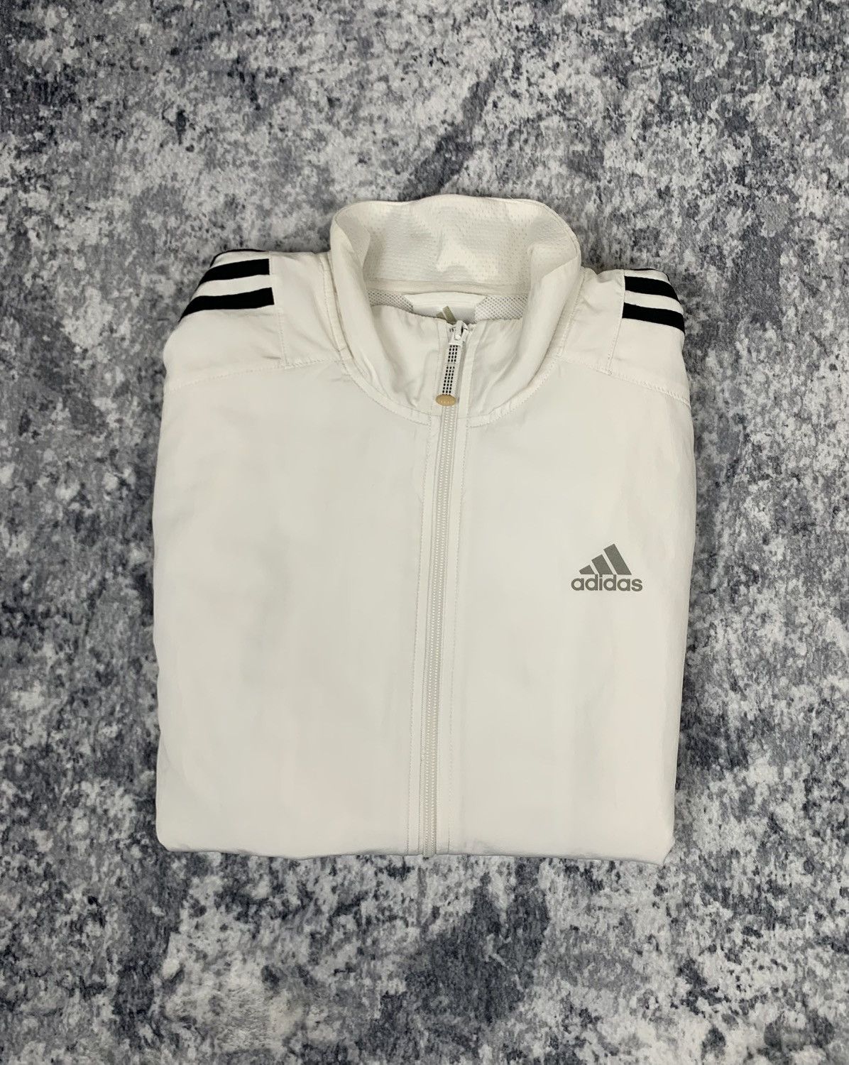 Adidas × Vintage Vintage Adidas Windbreaker Sportswear Tracksuit Size L white Size US L / EU 52-54 / 3 - 1 Thumbnail