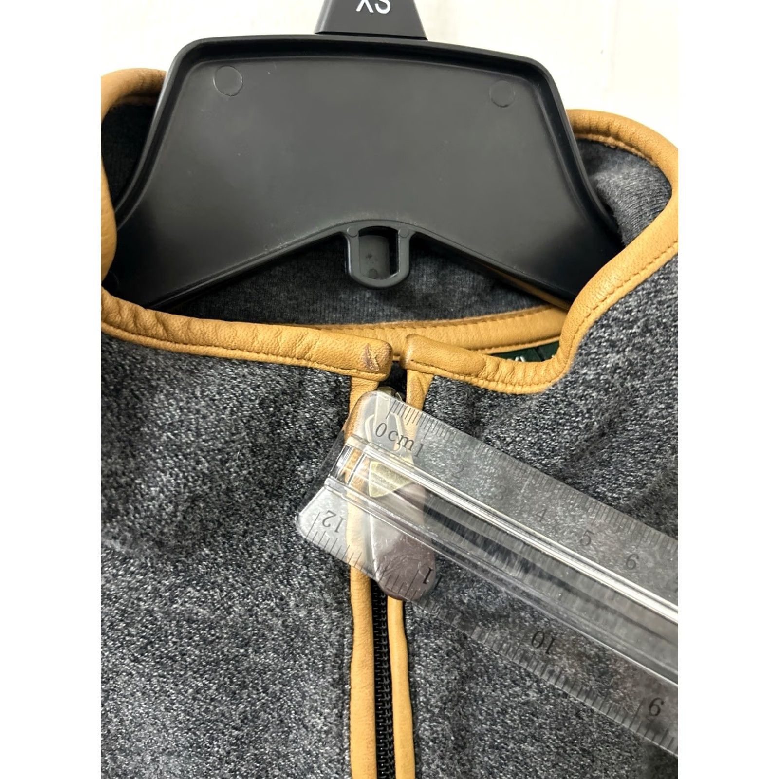 Orvis Orvis 1/4 Zip Mens XL Gray Pullover Sweater Sweatshirt Leather Elbow Patches L/S Size US XL / EU 56 / 4 - 5 Thumbnail
