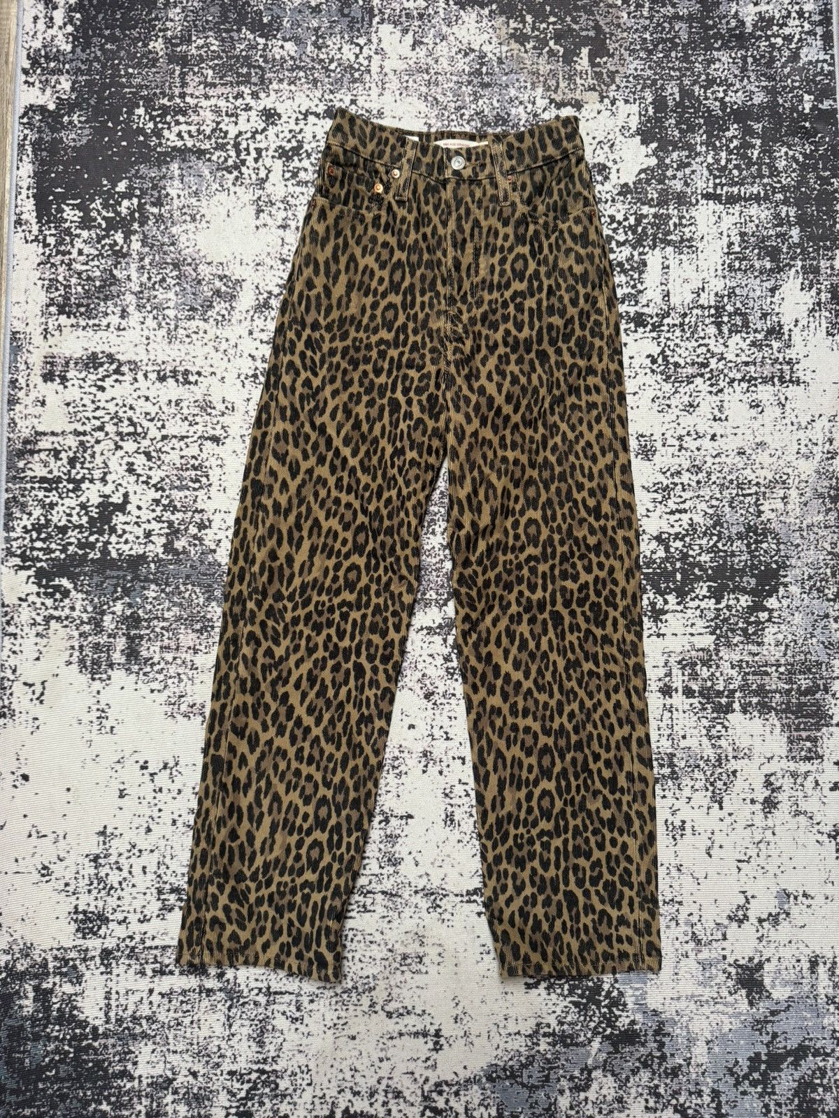 Levi's Levi's Camo Leopard Print Jeans Ribcage womens straight 24 Size US 26 / EU 42 - 2 Thumbnail