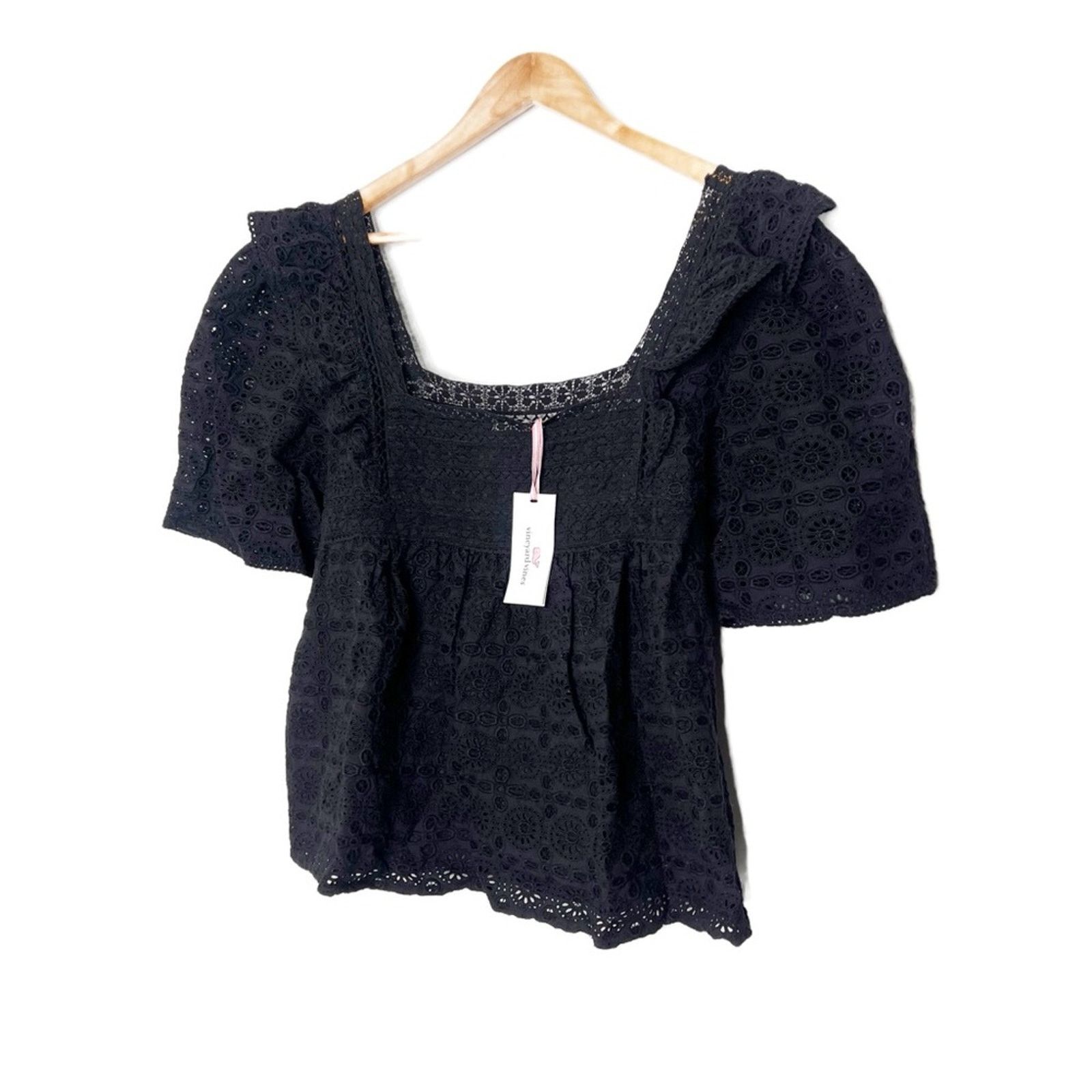 Vineyard Vines New with Tag Vineyard Vines Women's Black Eyelet Blouse Size XL / US 12-14 / IT 48-50 - 1 Thumbnail