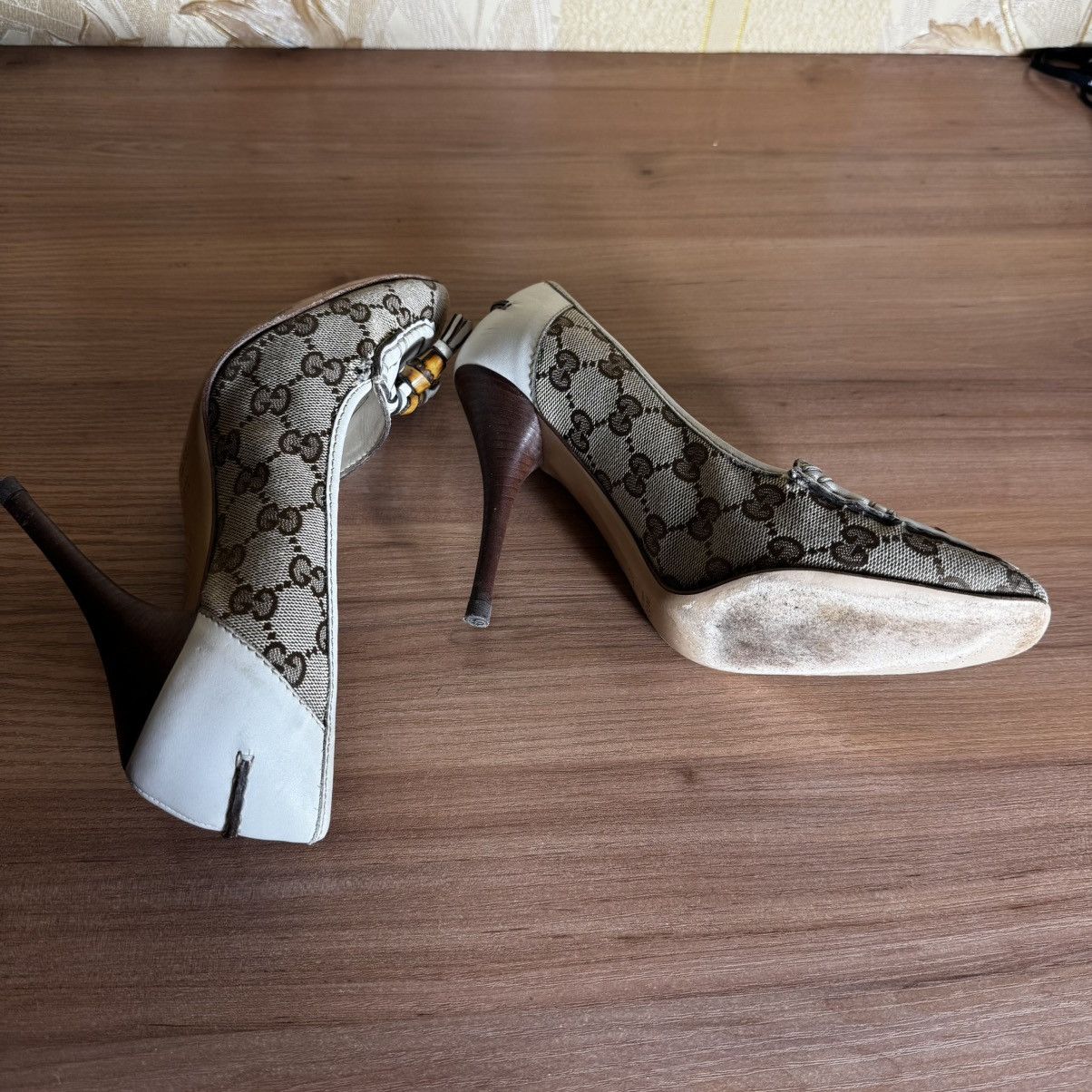 vintage 90s gucci heels bamboo collection