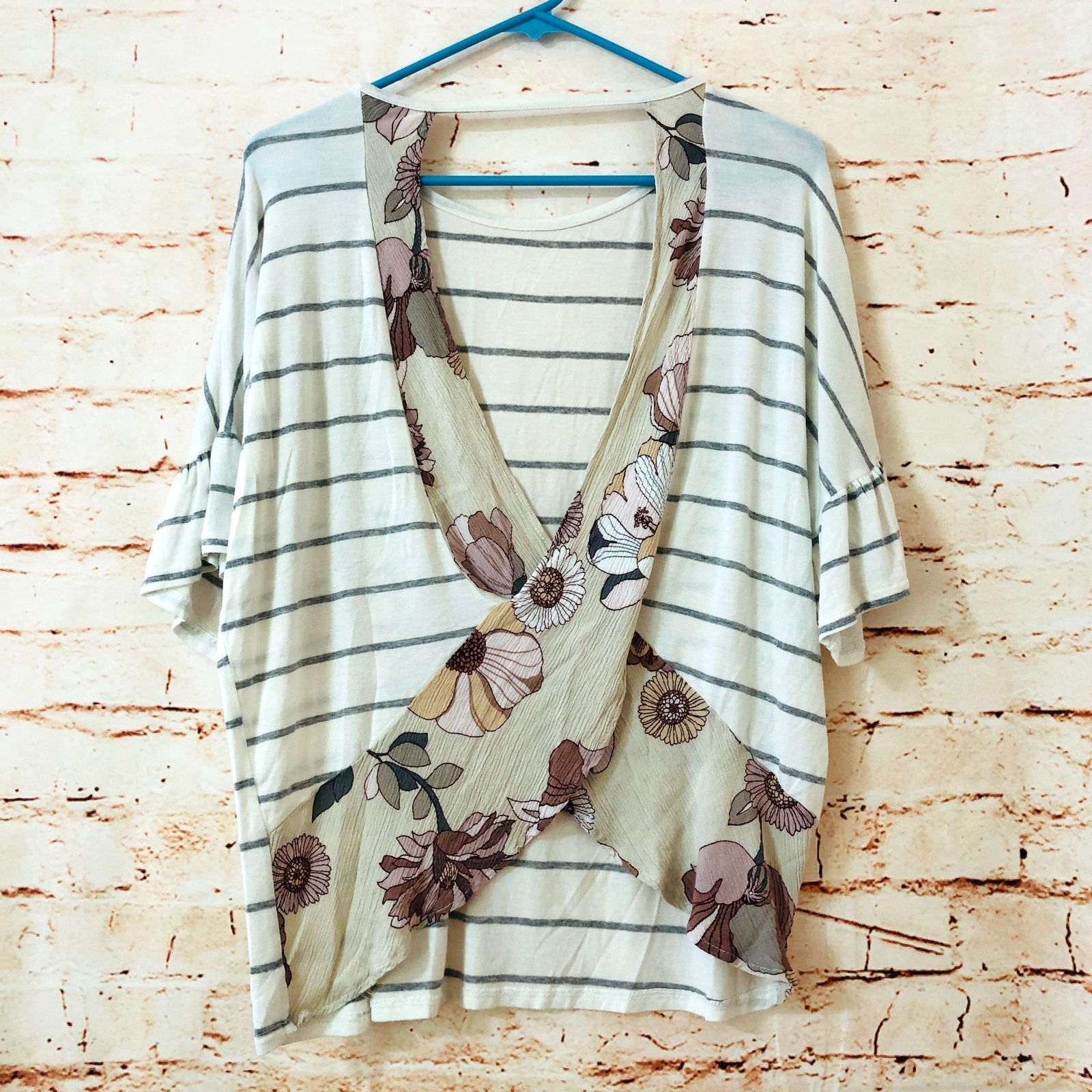 Other Stripe Floral Open Cross Back Mixed Material Bell Sleeve Top Size M / US 6-8 / IT 42-44 - 12 Thumbnail