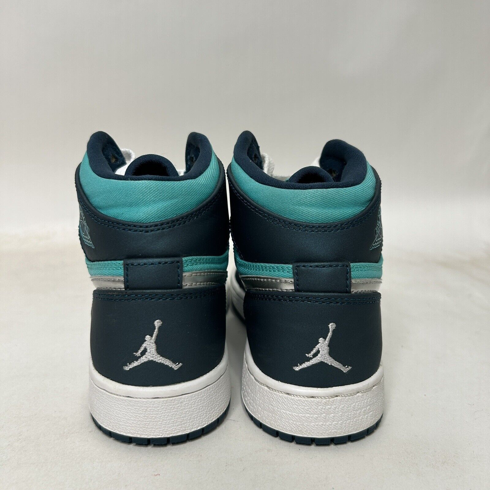 Nike Nike Shoes Air Jordan 1 Retro High GG “Hyper Jade” 2024 Size US 5.5 / IT 35.5 - 5 Thumbnail