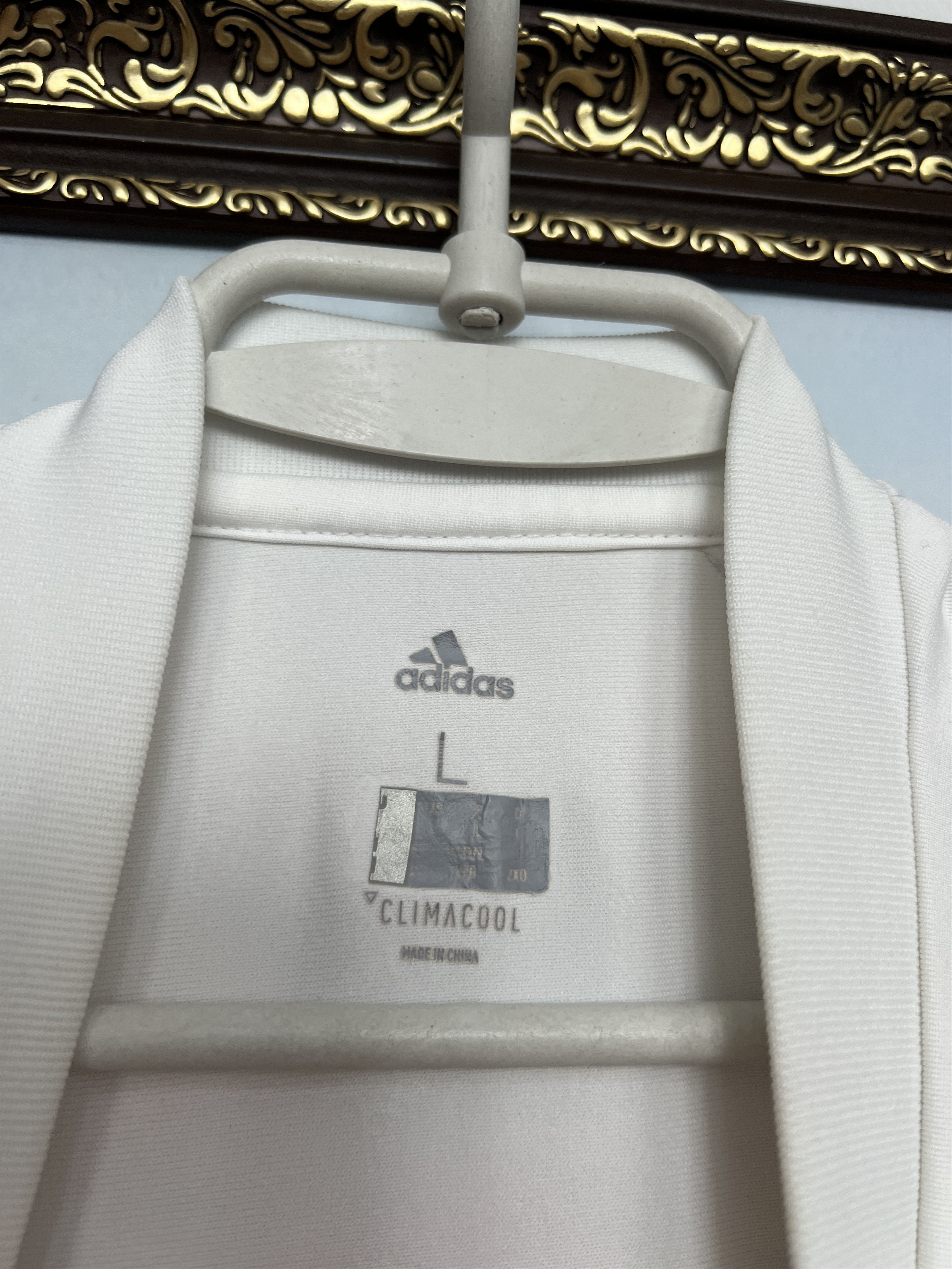 Adidas Real Madrid Special football shirt 2016 Soccer Train Jersey Size US L / EU 52-54 / 3 - 6 Thumbnail