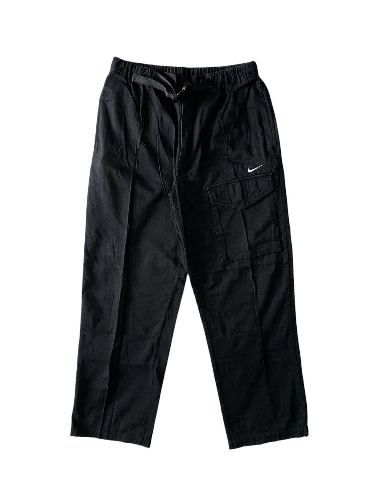image of nike Cargo Pants Small Swoosh in Black, Men's (Size 32)