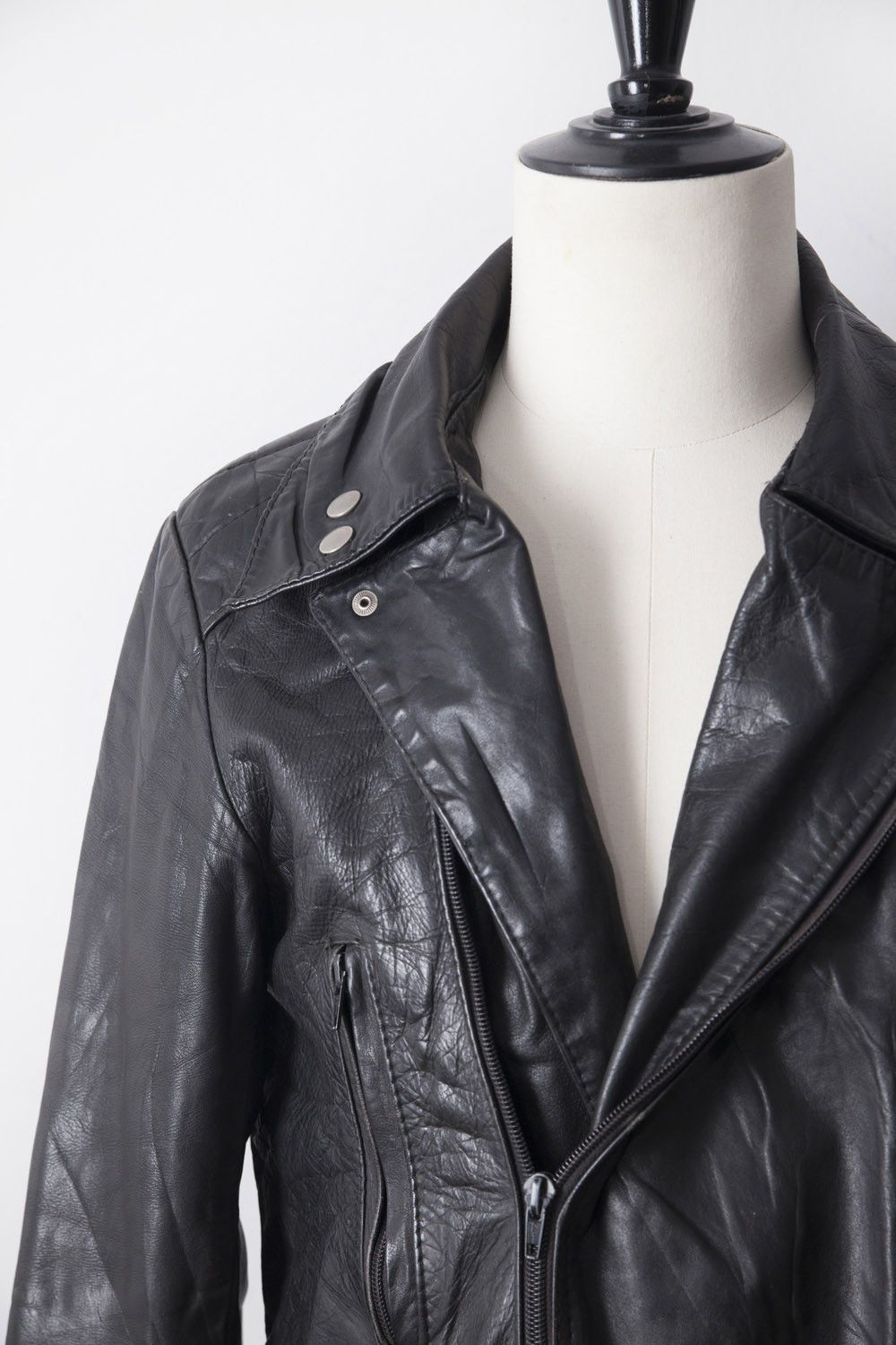 Vintage Vintage 1990's black leather perfecto jacket Size US S / EU 44-46 / 1 - 2 Thumbnail