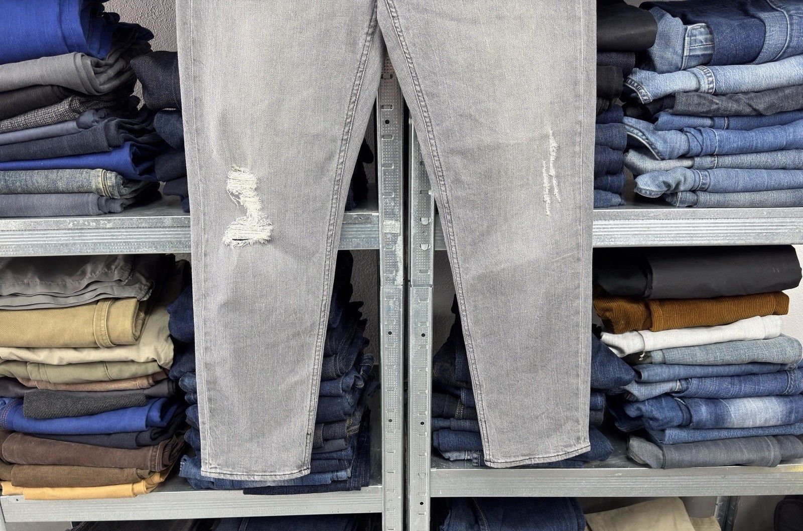 Moschino Love Moschino Men Distressed Gray Jeans Size 33 Size US 33 - 5 Thumbnail