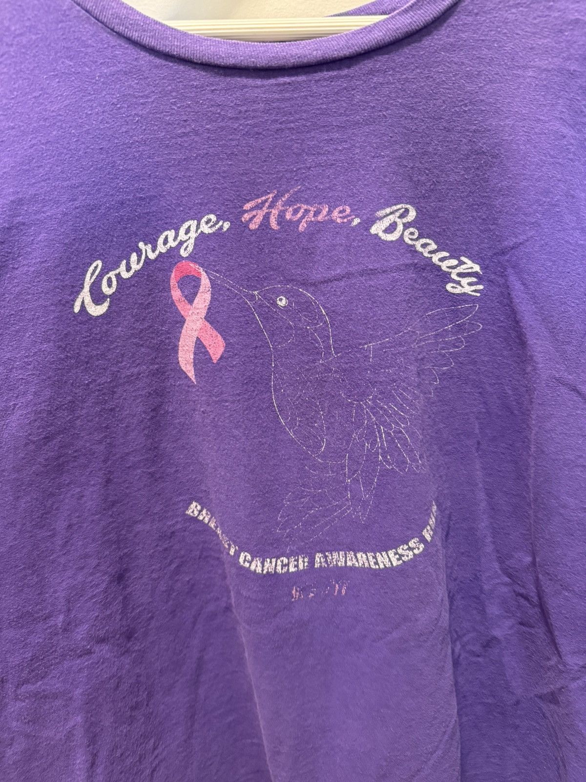 Vintage OVERSIZED FADED BREAST CANCER AWARENESS TEE Size US XXL / EU 58 / 5 - 3 Thumbnail