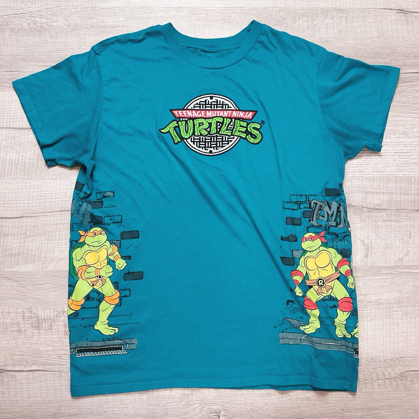 Nickelodeon Teenage Mutant Ninja Turtles Logo Graphic Shirt Men’s 2XL Size US XXL / EU 58 / 5 - 1 Thumbnail