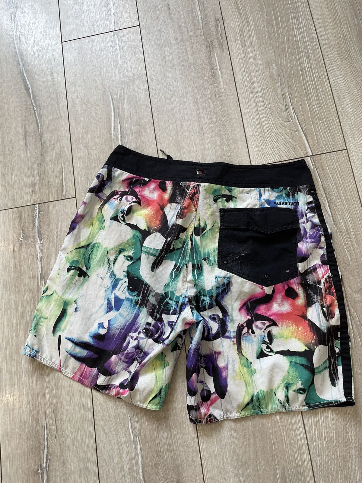 Quiksilver × Vintage Vintage Quiksilver surf shorts Size US 32 / EU 48 - 4 Thumbnail