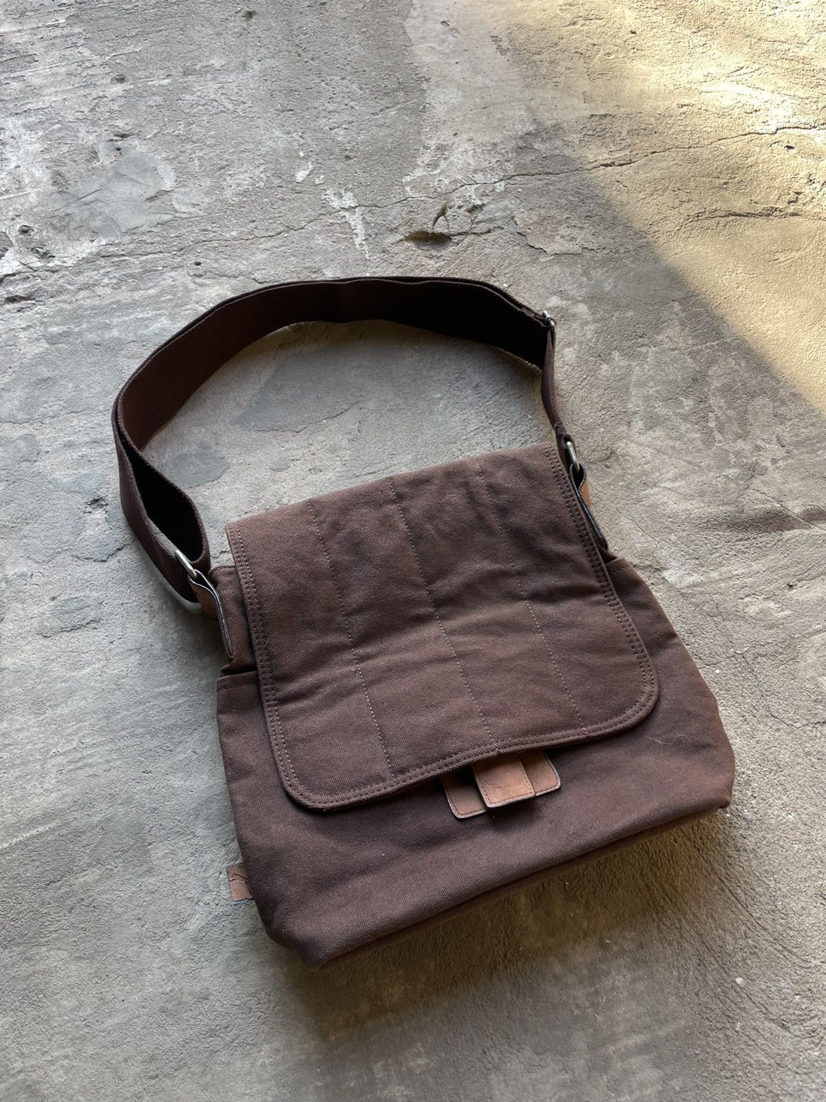Puma × Vintage Vintage Puma Brown Y2K Crossbody Messenger Bag Size ONE SIZE - 3 Thumbnail