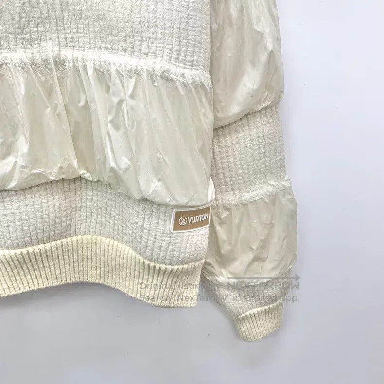 Louis Vuitton Louis Vuitton Crewneck Long-Sleeve Knit Sweater in Beige N Size US XS / EU 42 / 0 - 4 Thumbnail