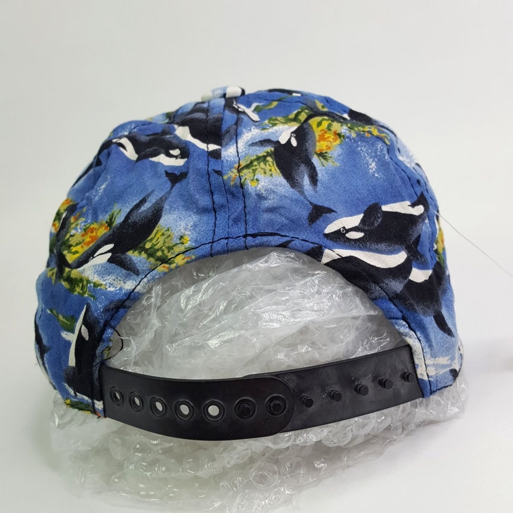 Etro VINTAGE Orca Killer Whale USA Made Snapback Hat Baseball Cap Retro 90s Animals AOP Hat Mens Adjustable Blue Size ONE SIZE - 4 Thumbnail