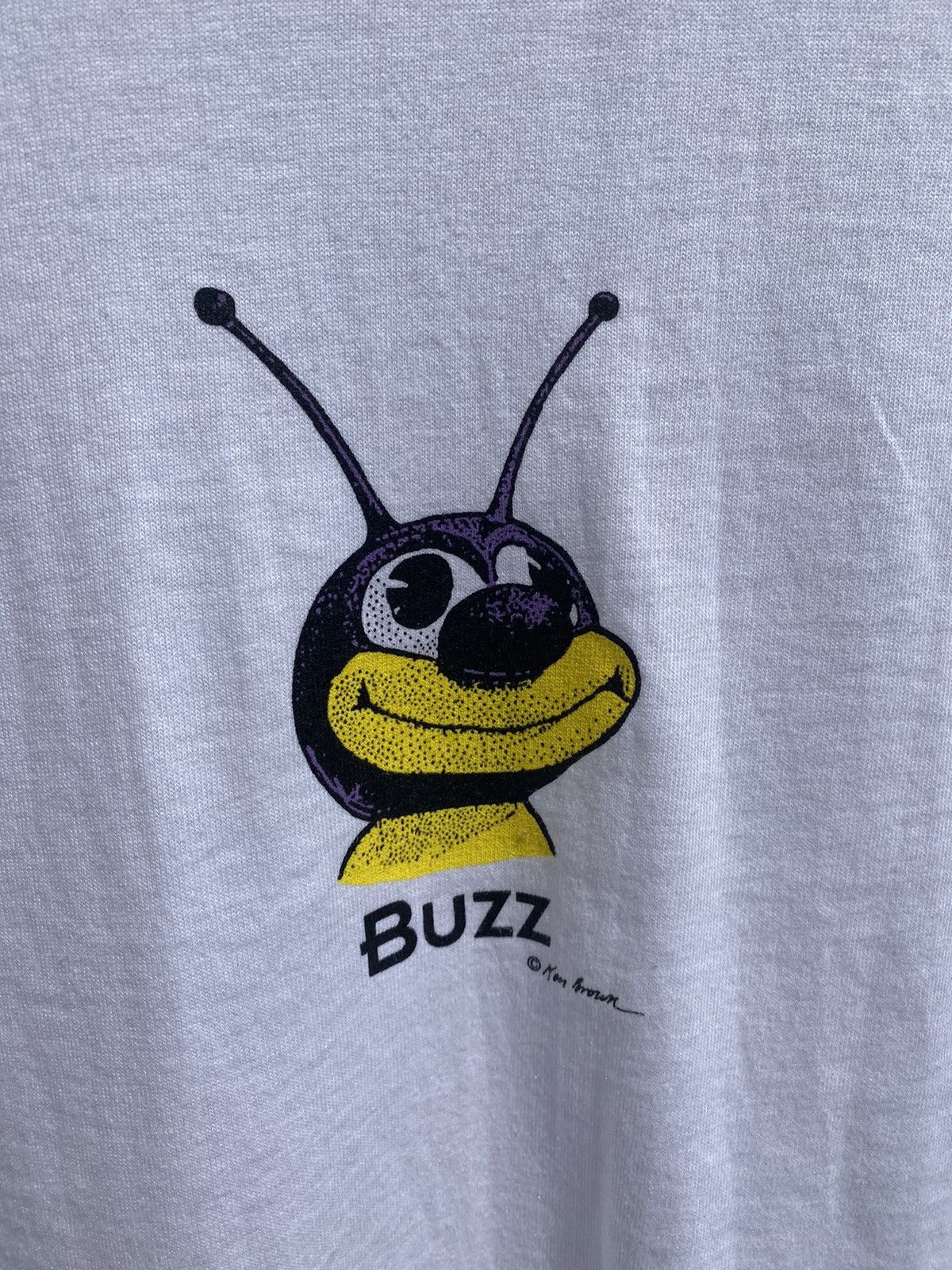 Vintage Ken Brown 90’s Buzz T-Shirt Size US M / EU 48-50 / 2 - 1 Thumbnail
