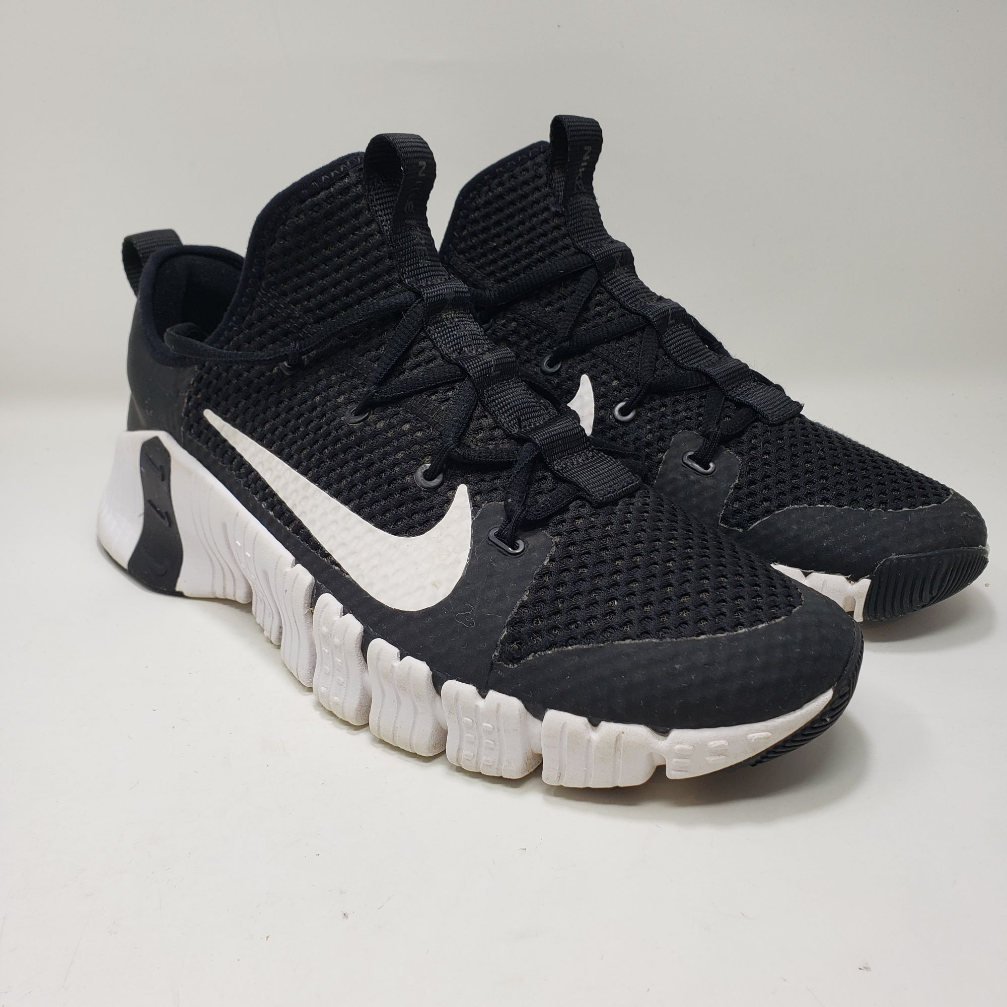 Nike Nike Free Metcon 3 Black performance shoes sneakers Mens 11. Size US 11.5 / EU 44-45 - 5 Thumbnail