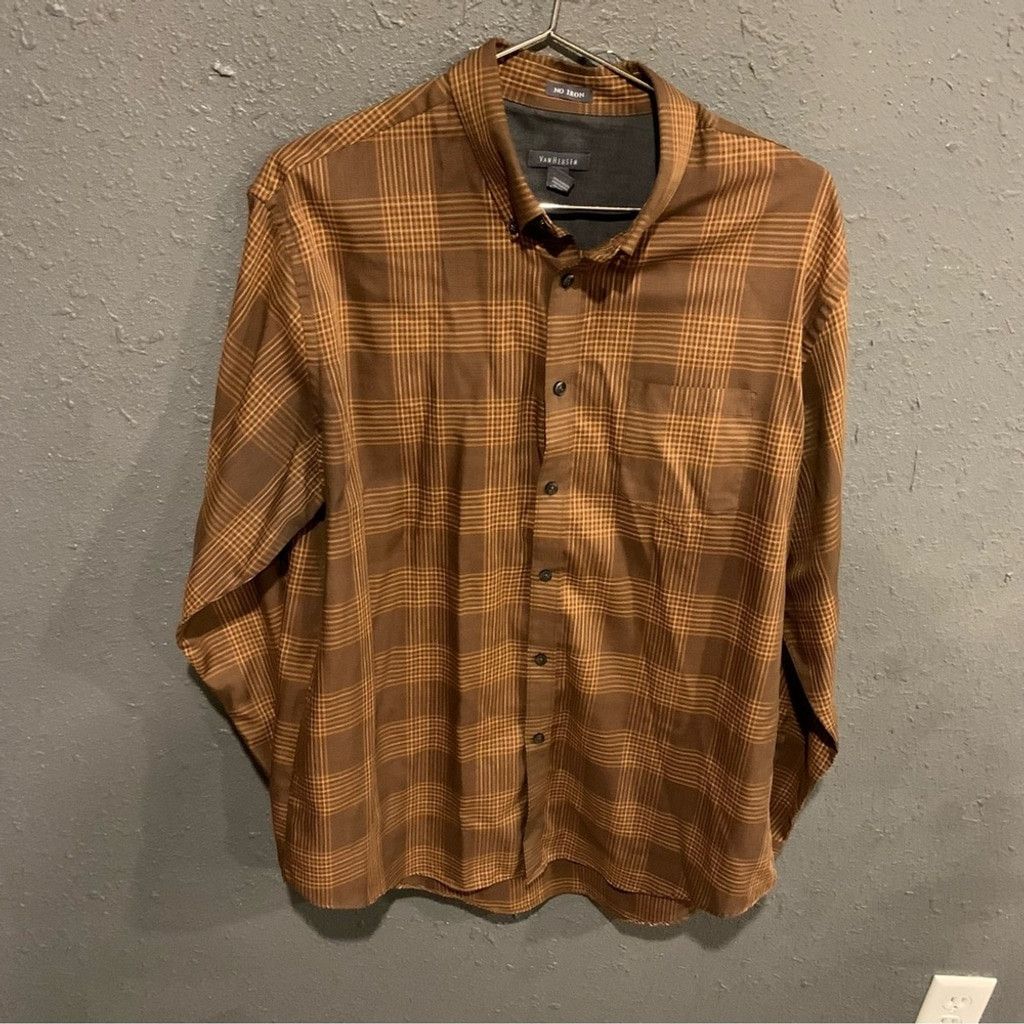 Van Heusen Men’s Van Heusen Dress Shirt Size US L / EU 52-54 / 3 - 1 Thumbnail