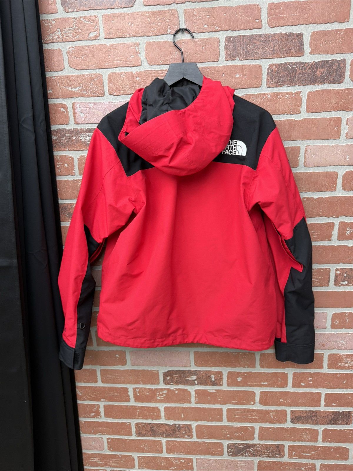 Supreme Supreme Mountain Parka Red Nylon S GREAT Condition 19SS Size US S / EU 44-46 / 1 - 13 Thumbnail
