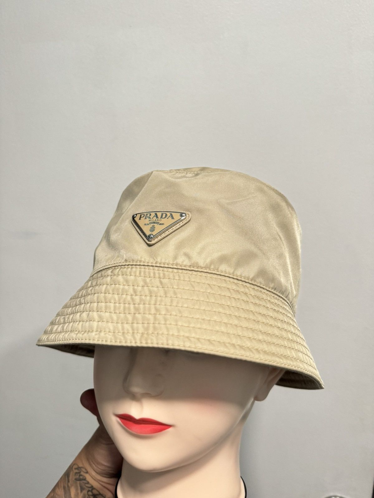 PRADA DESERT BUCKET HAT