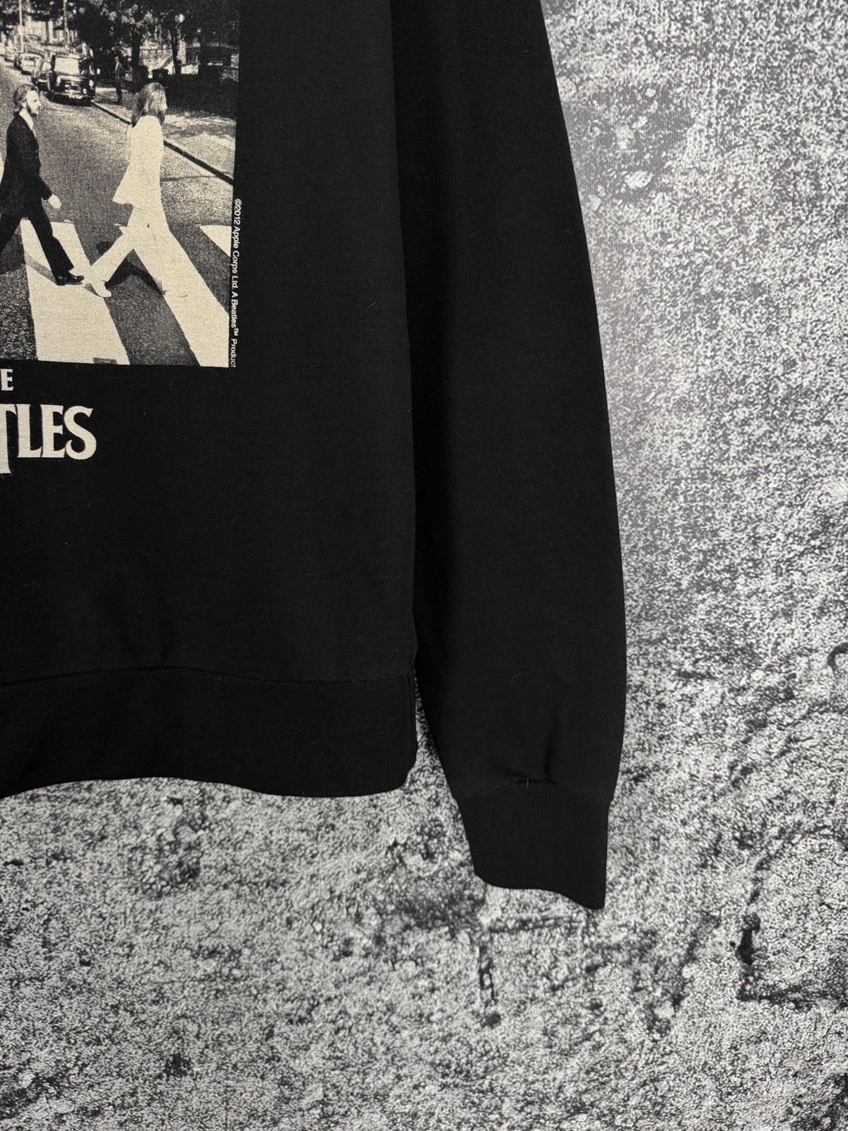 Vintage The Beatles 2012 Crew Sweatshirt Band Rock Vintage Size L Size L / US 10 / IT 46 - 5 Thumbnail