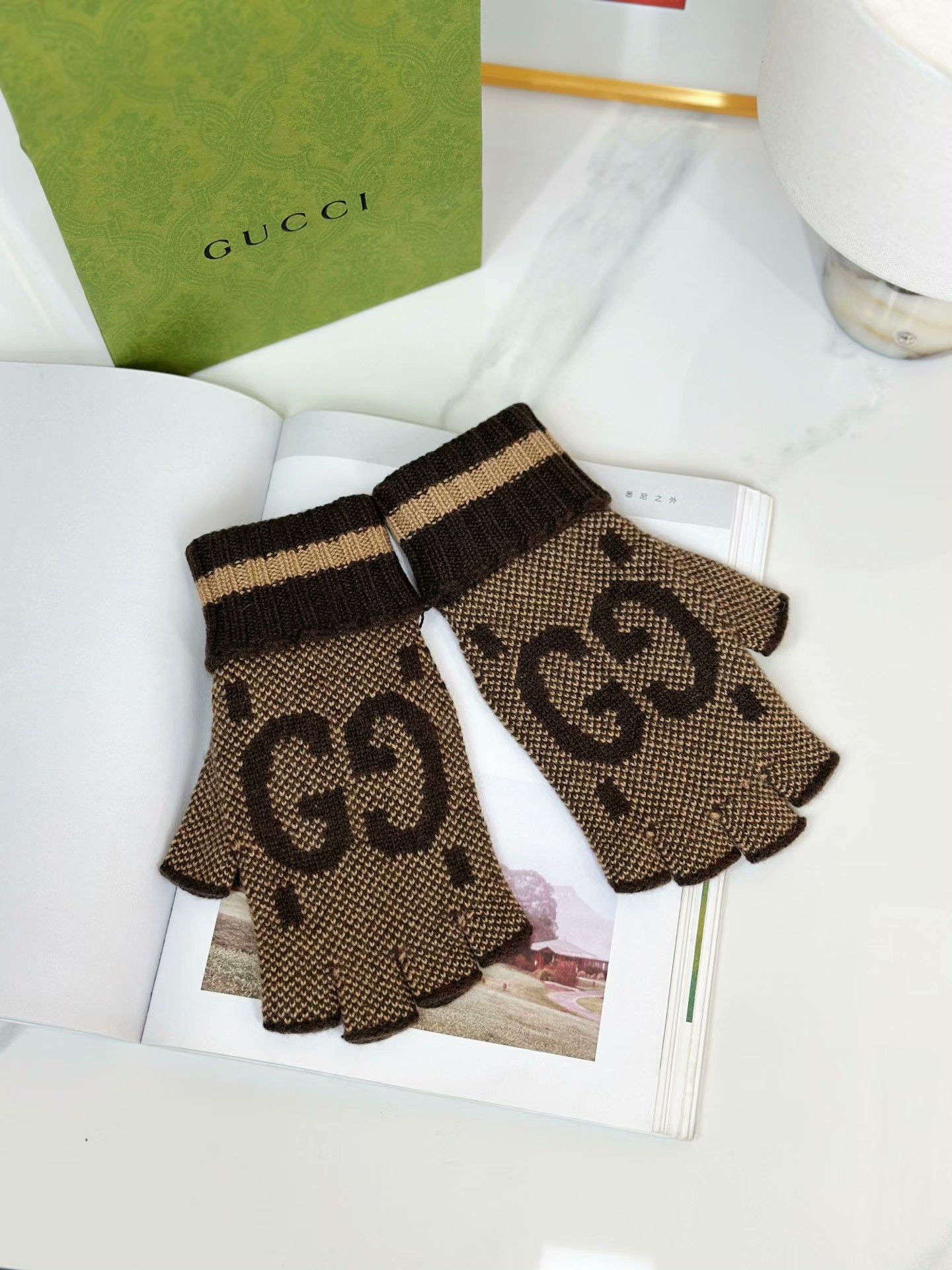 Gucci Gucci Brown Cashmere Fingerless Gloves Size ONE SIZE - 1 Thumbnail