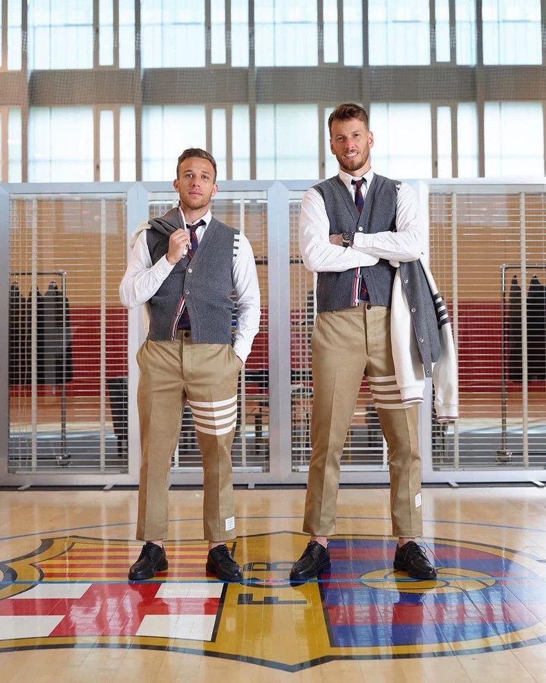 Thom Browne Thom Browne Size 4 Rare khaki four-bar casual pants 2503- Size US 36 / EU 52 - 9 Thumbnail