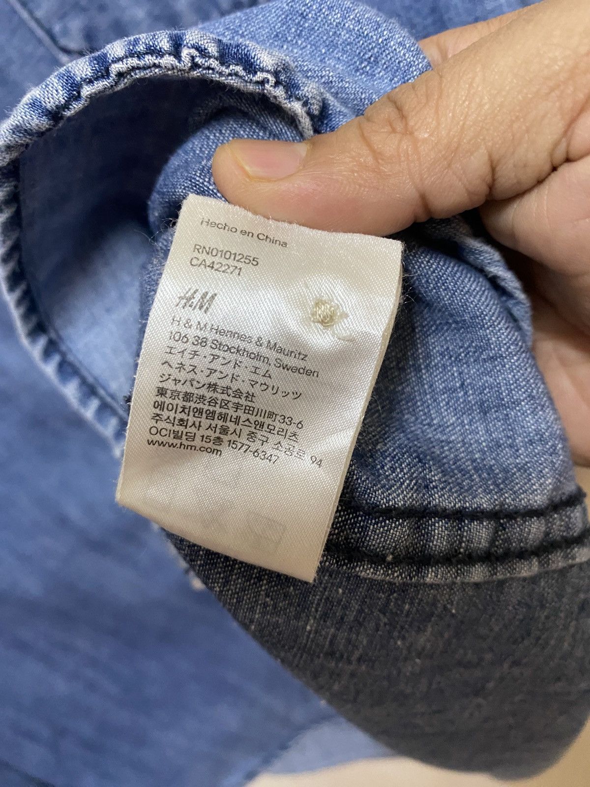 H&M H&M Denim Jeans Shirt Button Up Size US M / EU 48-50 / 2 - 11 Thumbnail